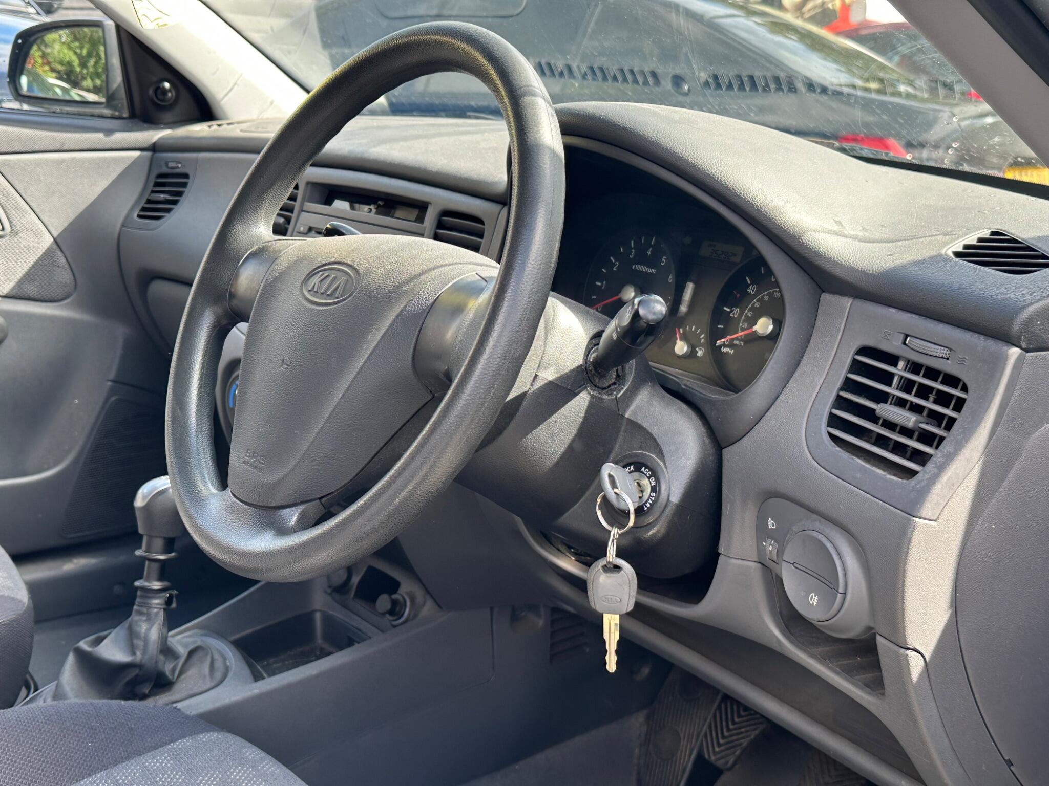 Kia Rio view 6