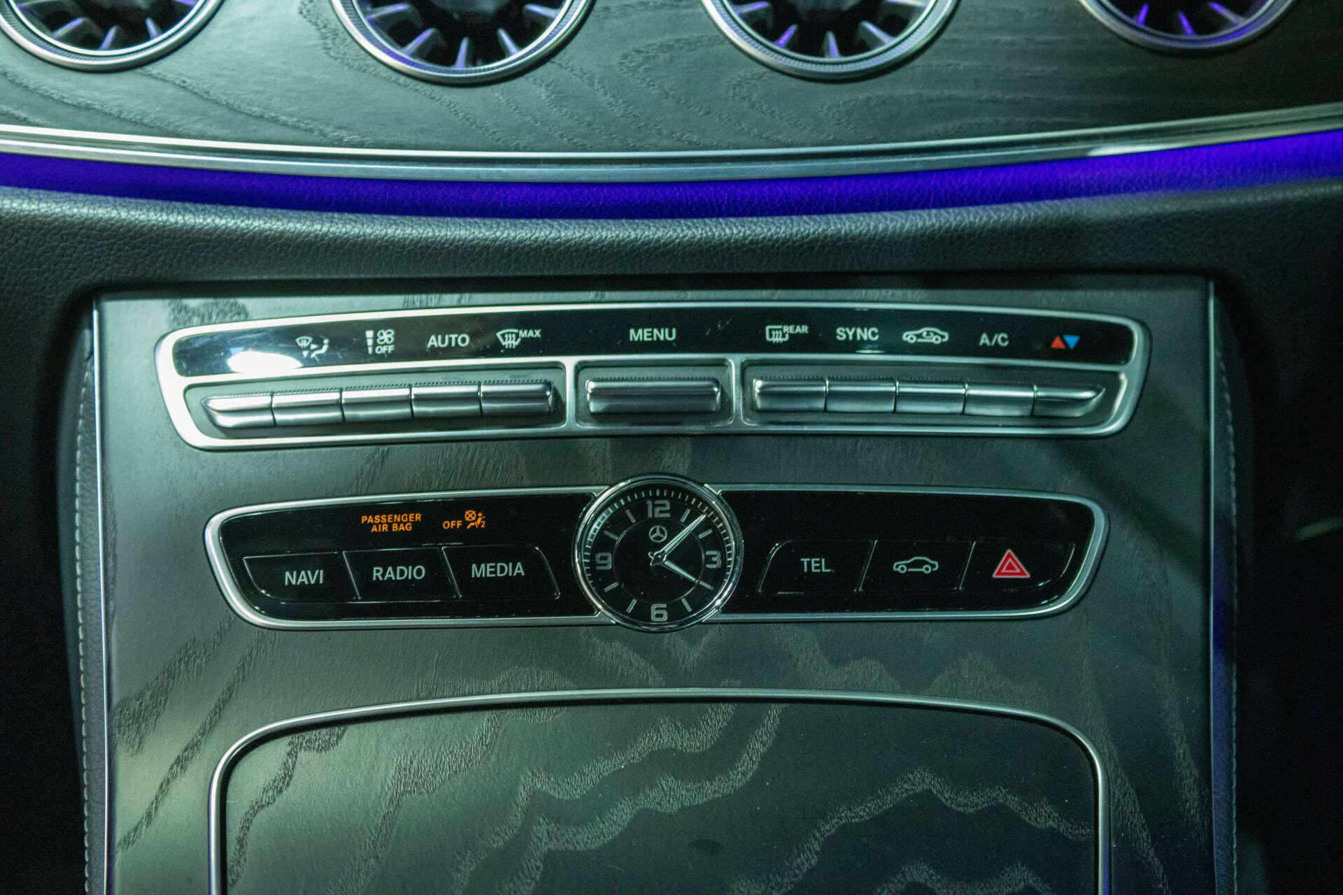Mercedes-Benz E-Class view 23