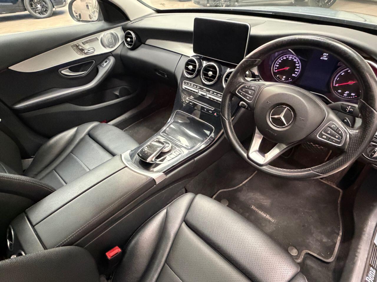 Mercedes-Benz C Class view 23