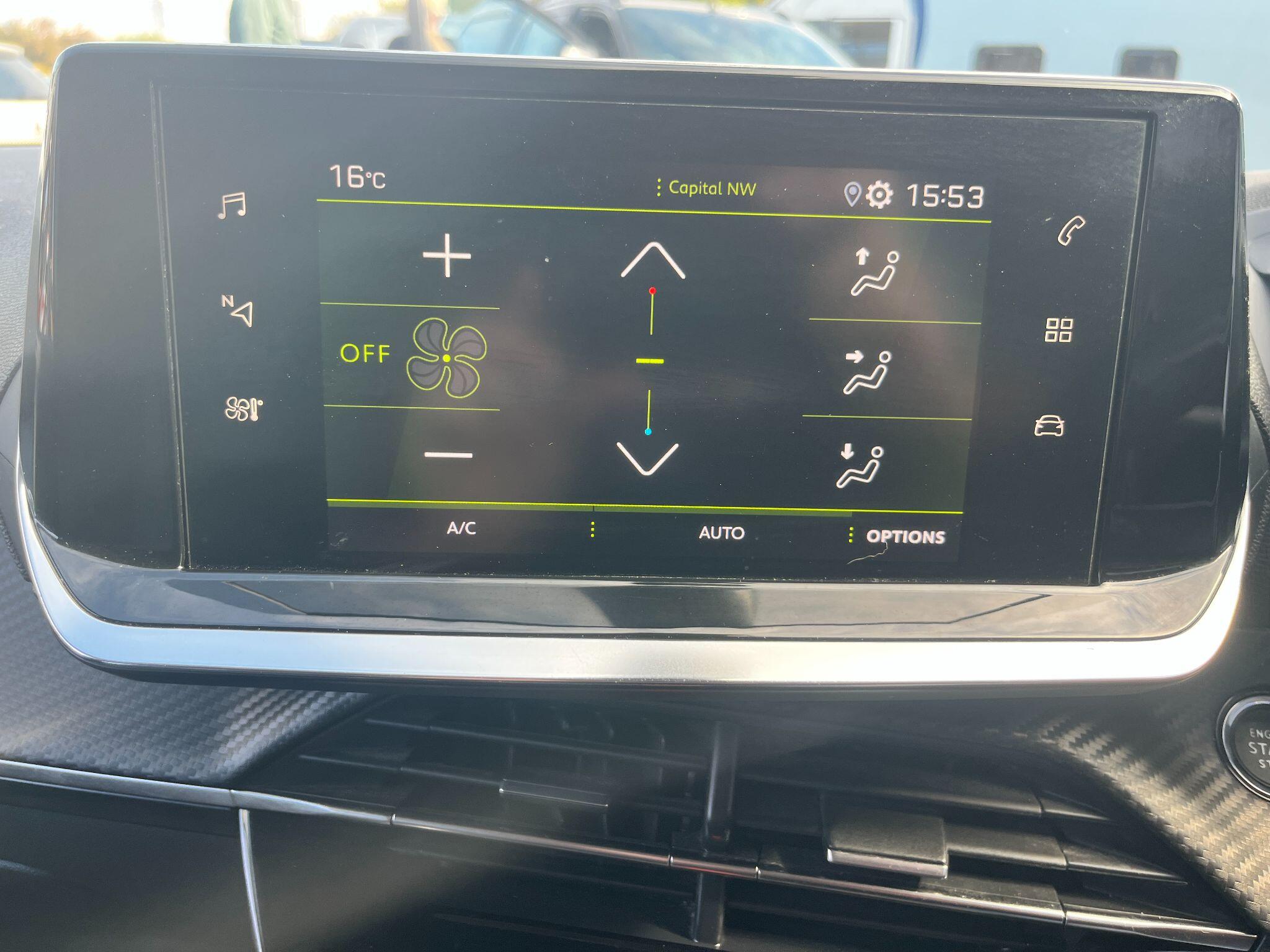 Peugeot 2008 view 22