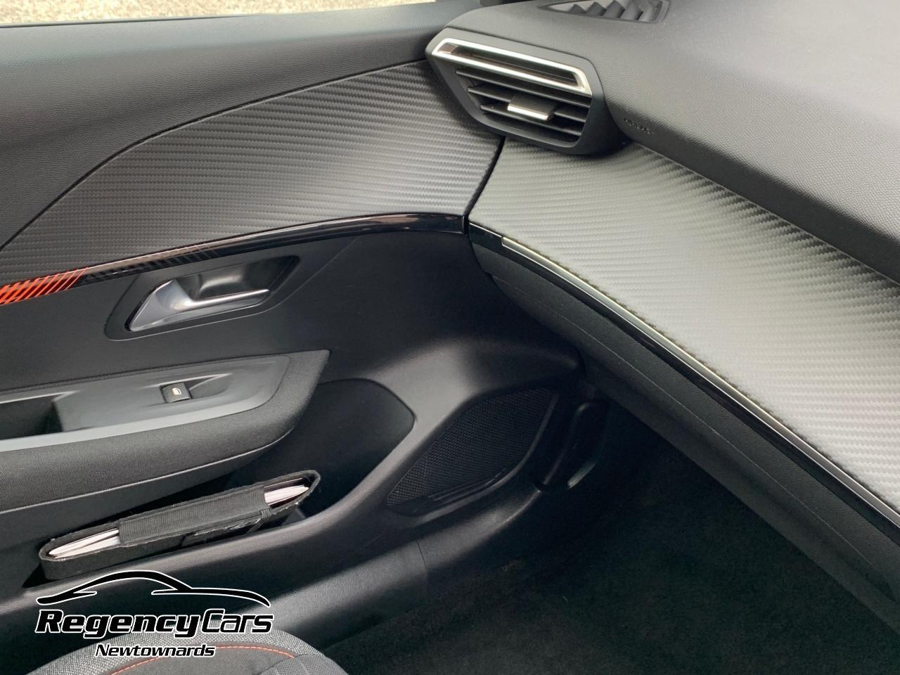 Peugeot 208 view 24