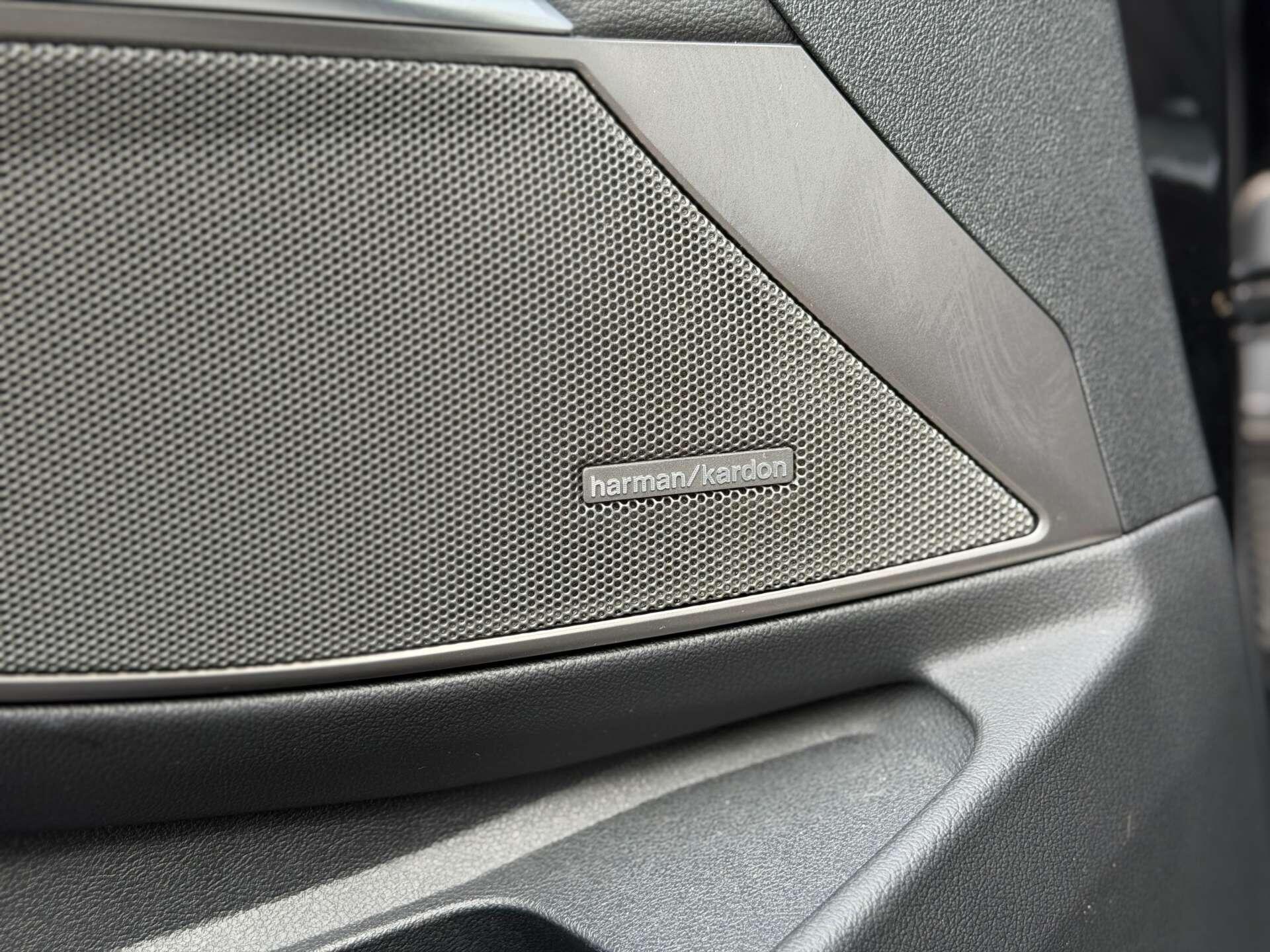 BMW 3 Series view 21