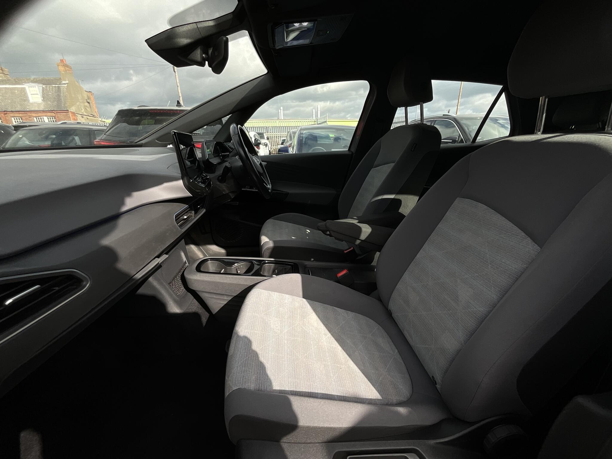 Volkswagen ID.3 view 18