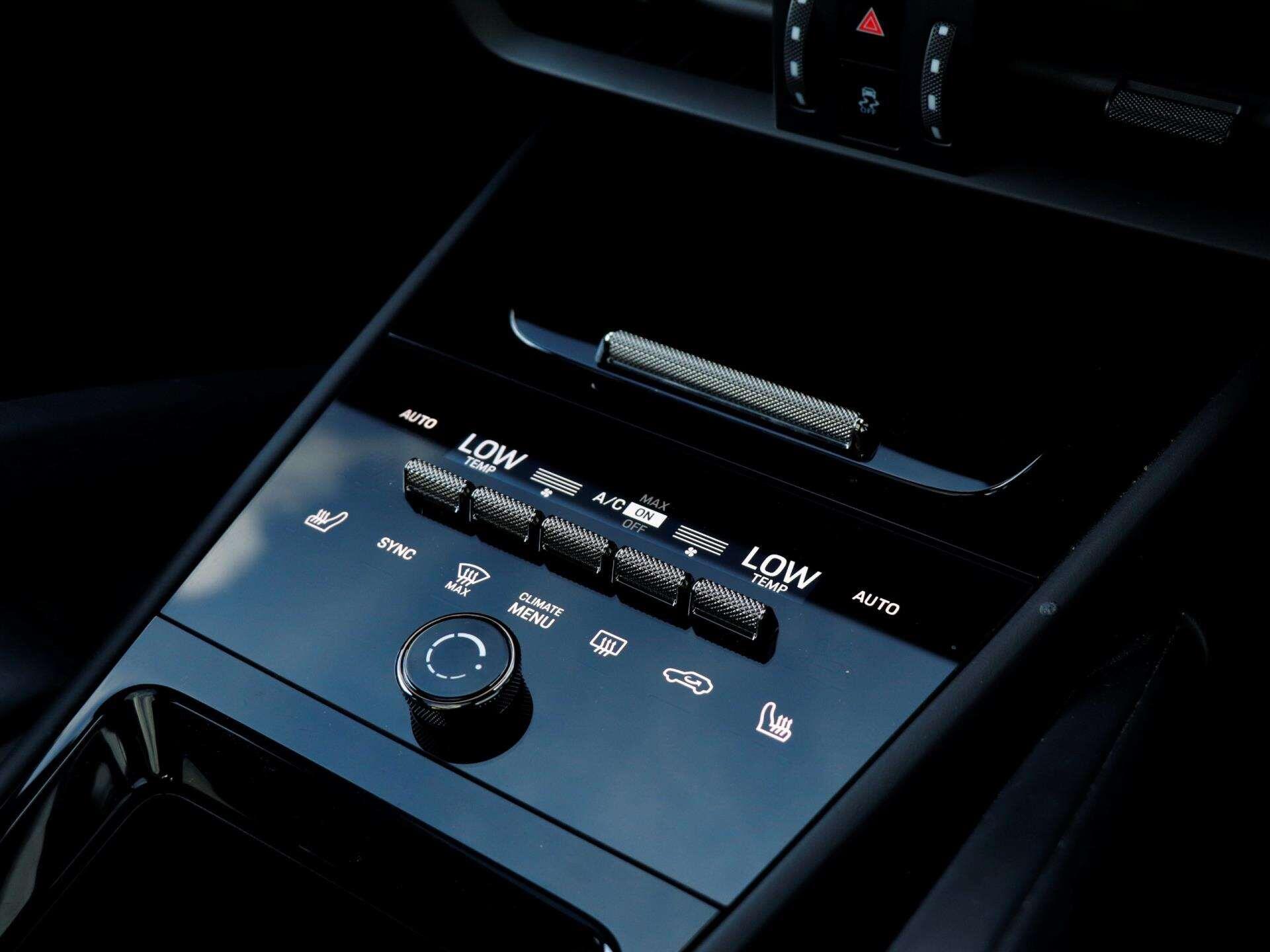 Porsche Cayenne view 17
