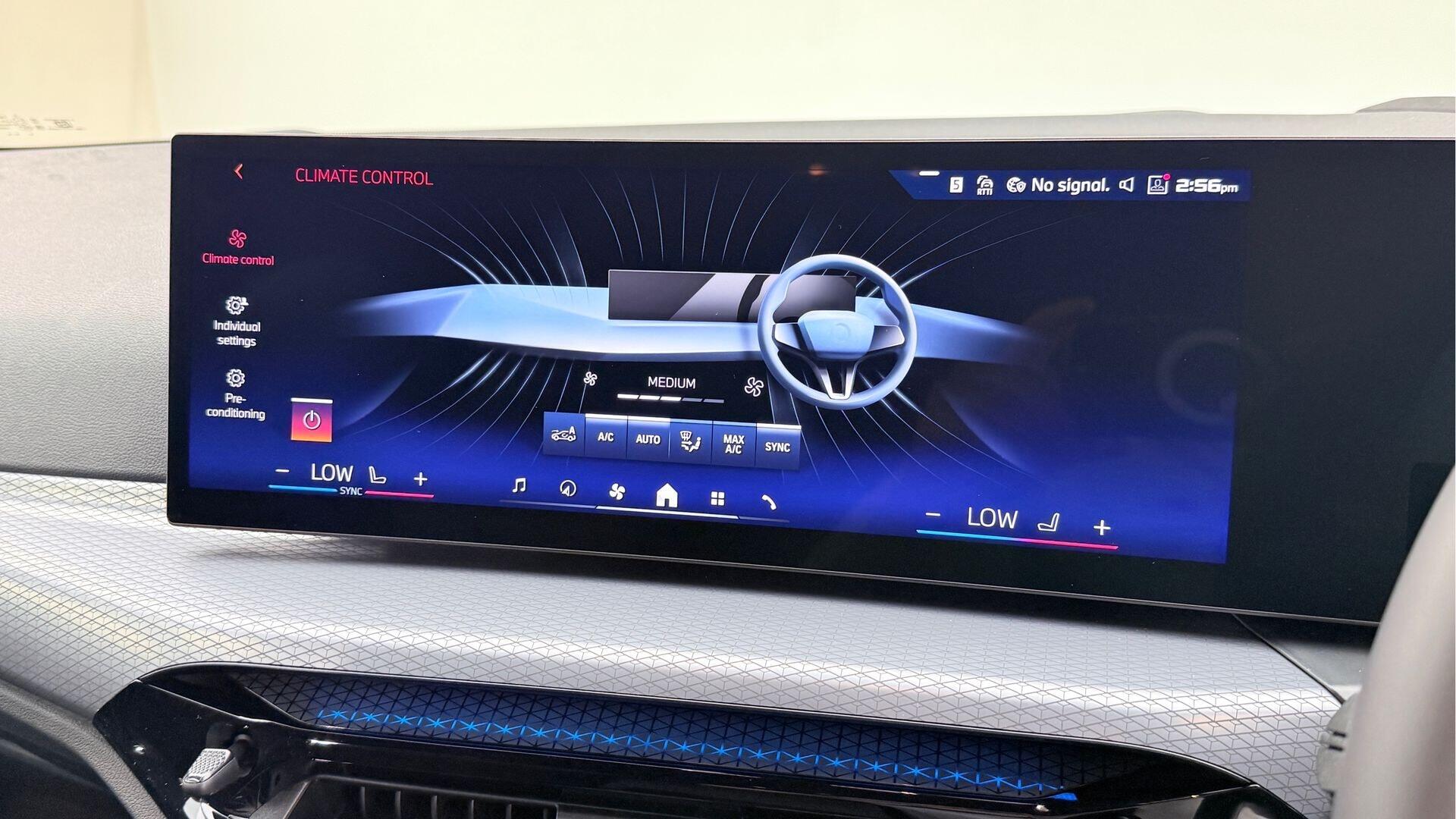 BMW i4 view 24