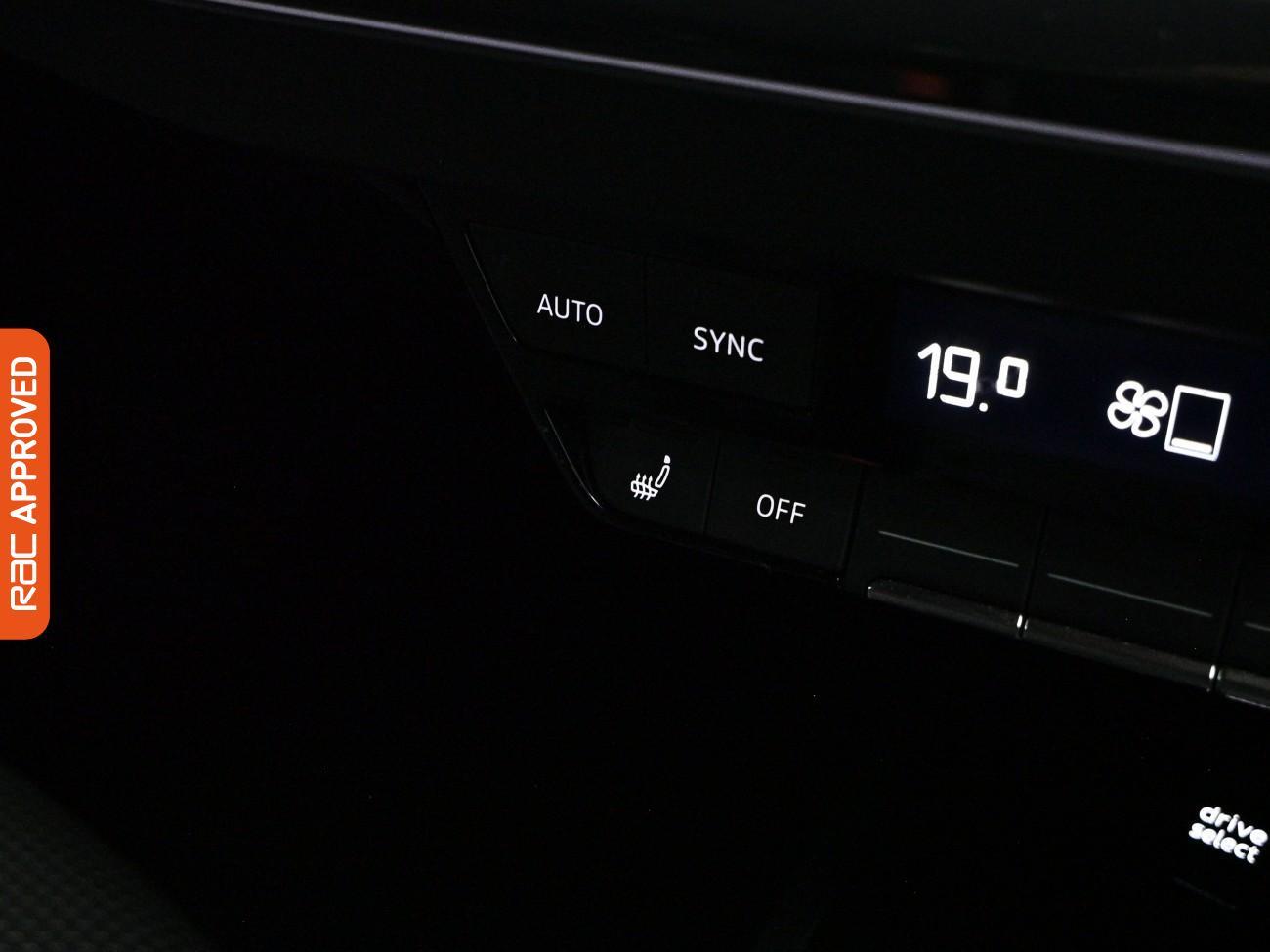 Audi Q4 e-tron view 25