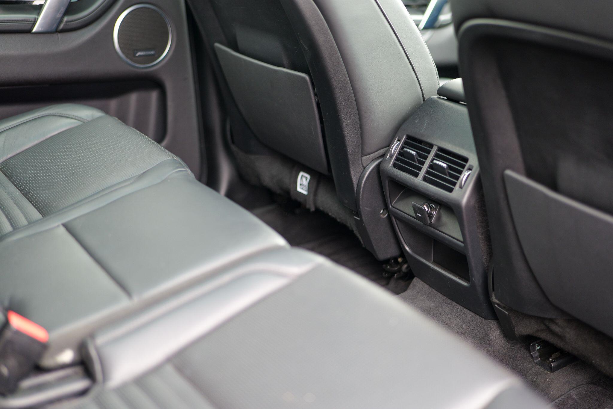 Land Rover Discovery Sport view 28
