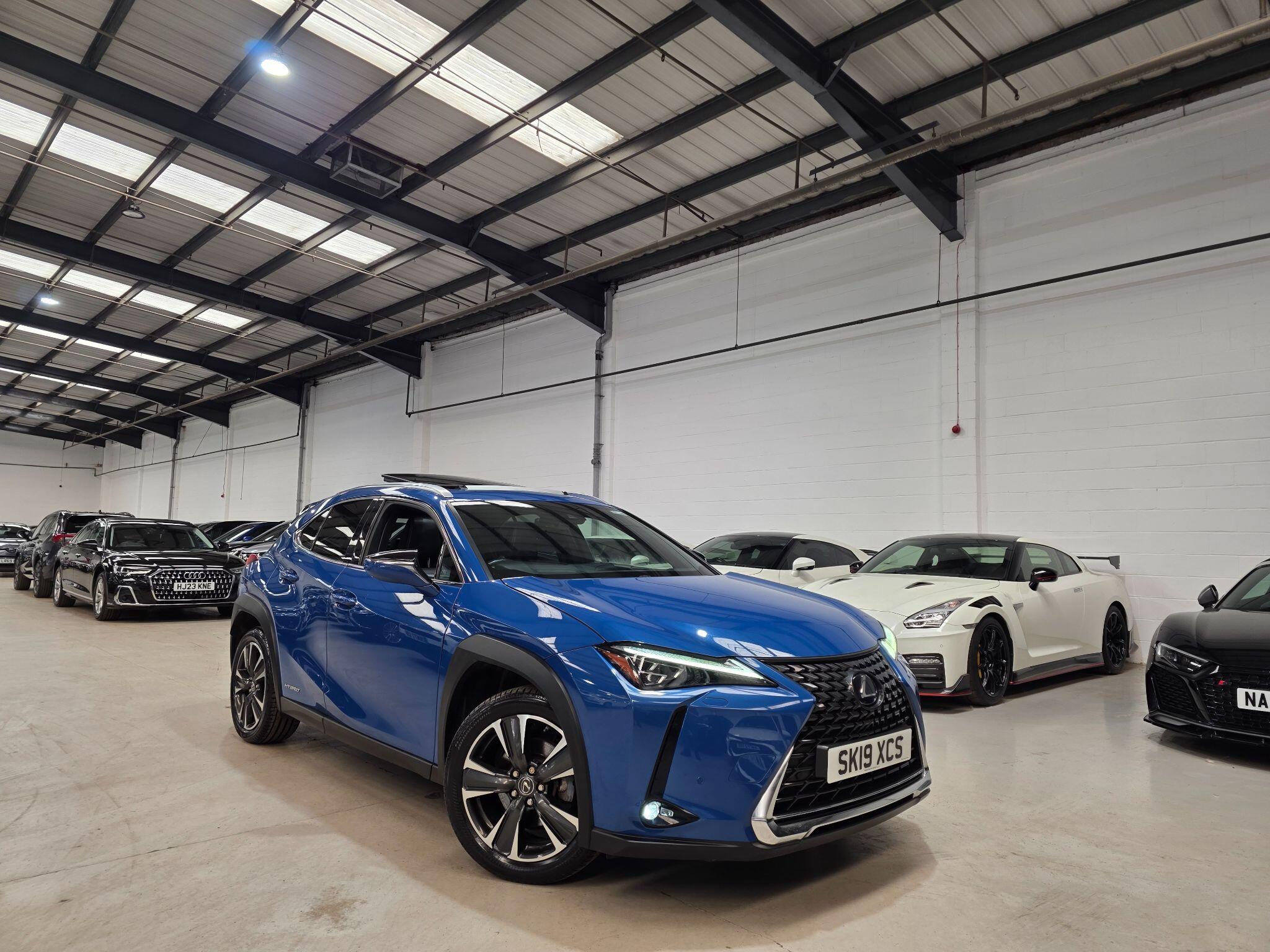 Lexus Ux view 3