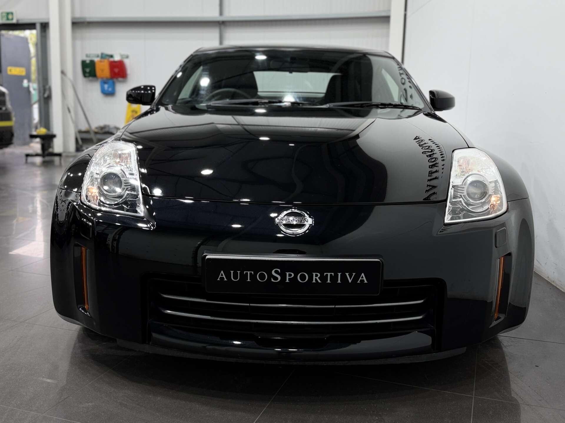 Nissan 350Z view 6