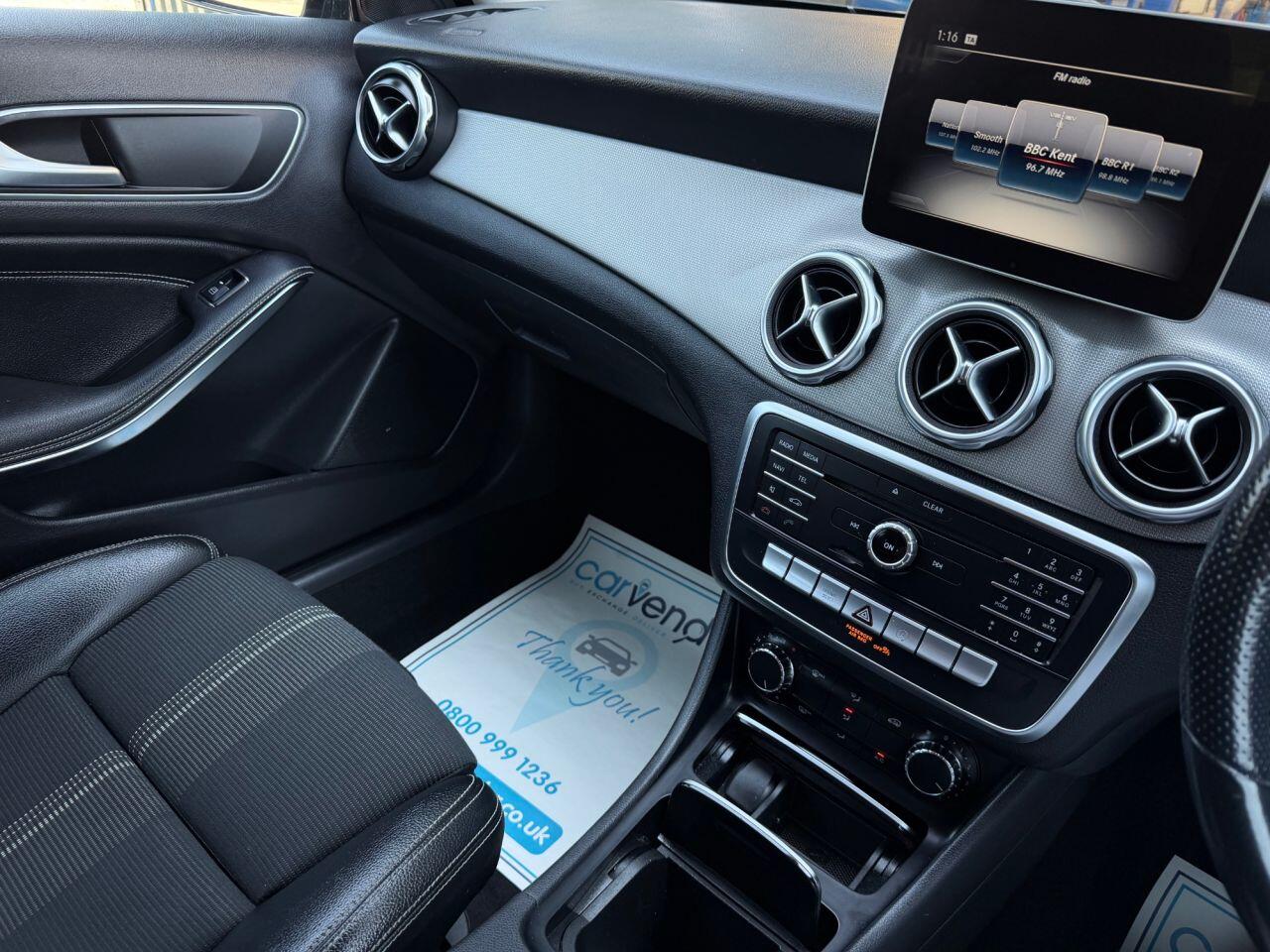 Mercedes-Benz Gla view 34
