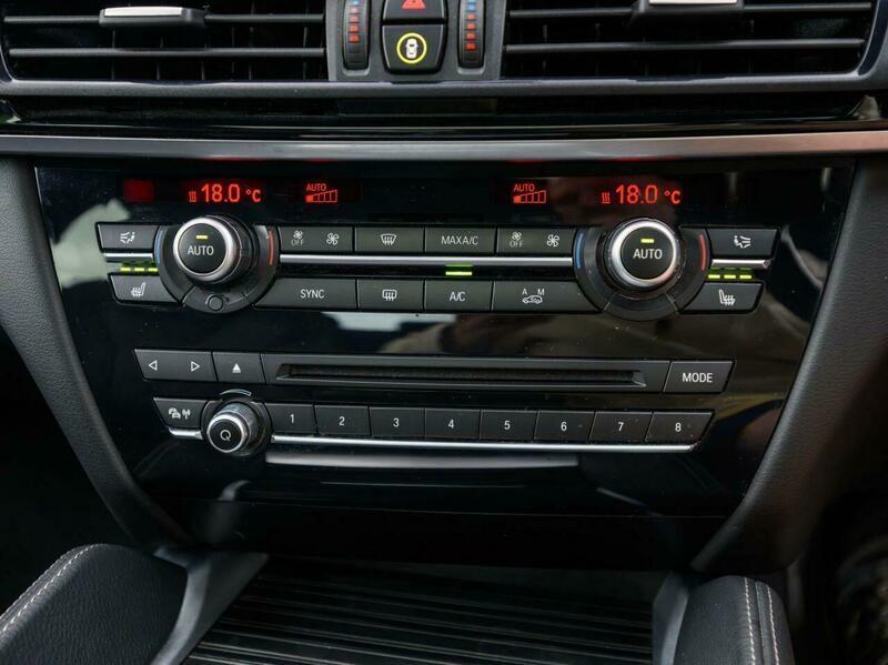 BMW X6 view 23