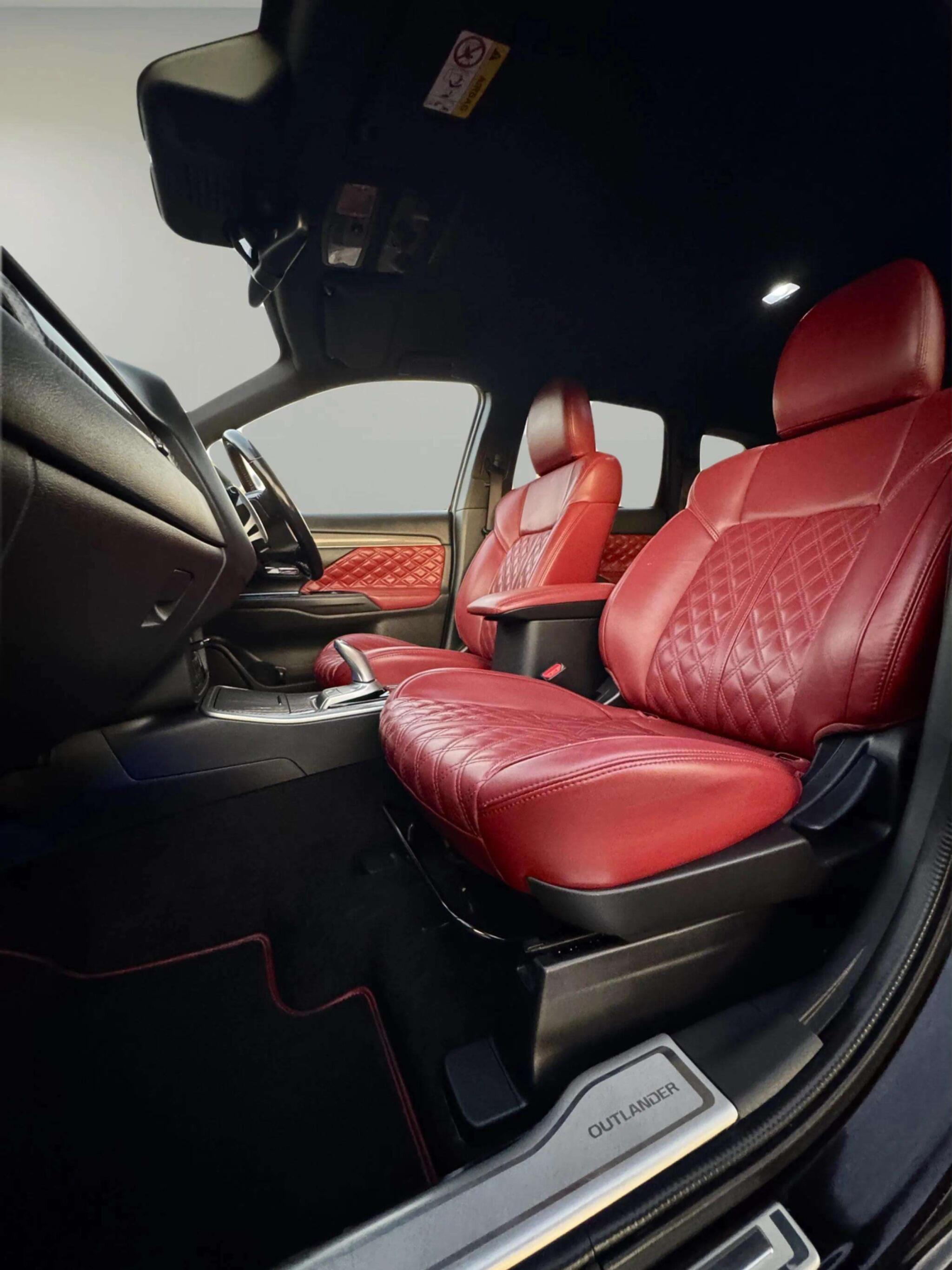 Mitsubishi Outlander view 34