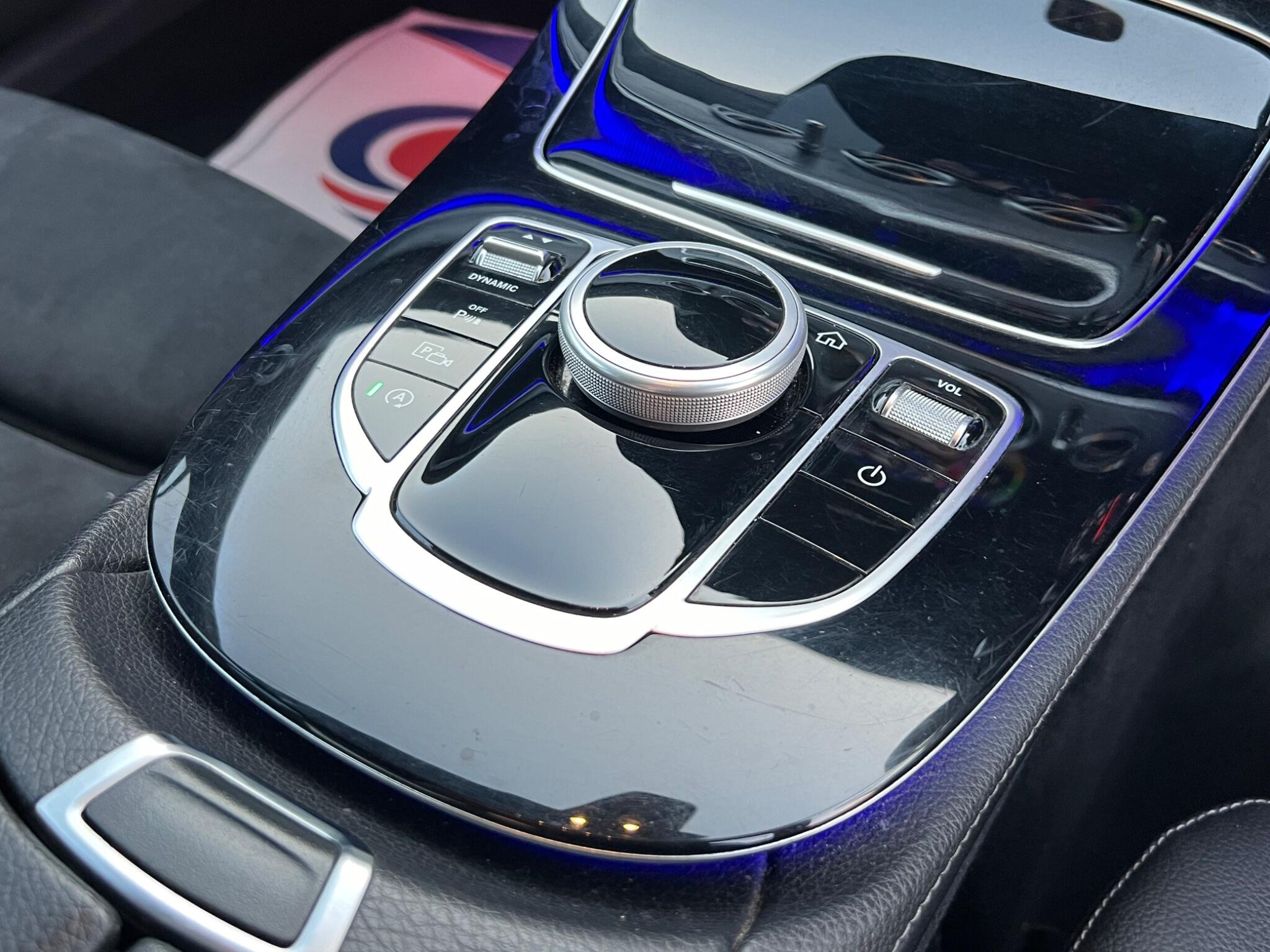 Mercedes-Benz E Class view 15