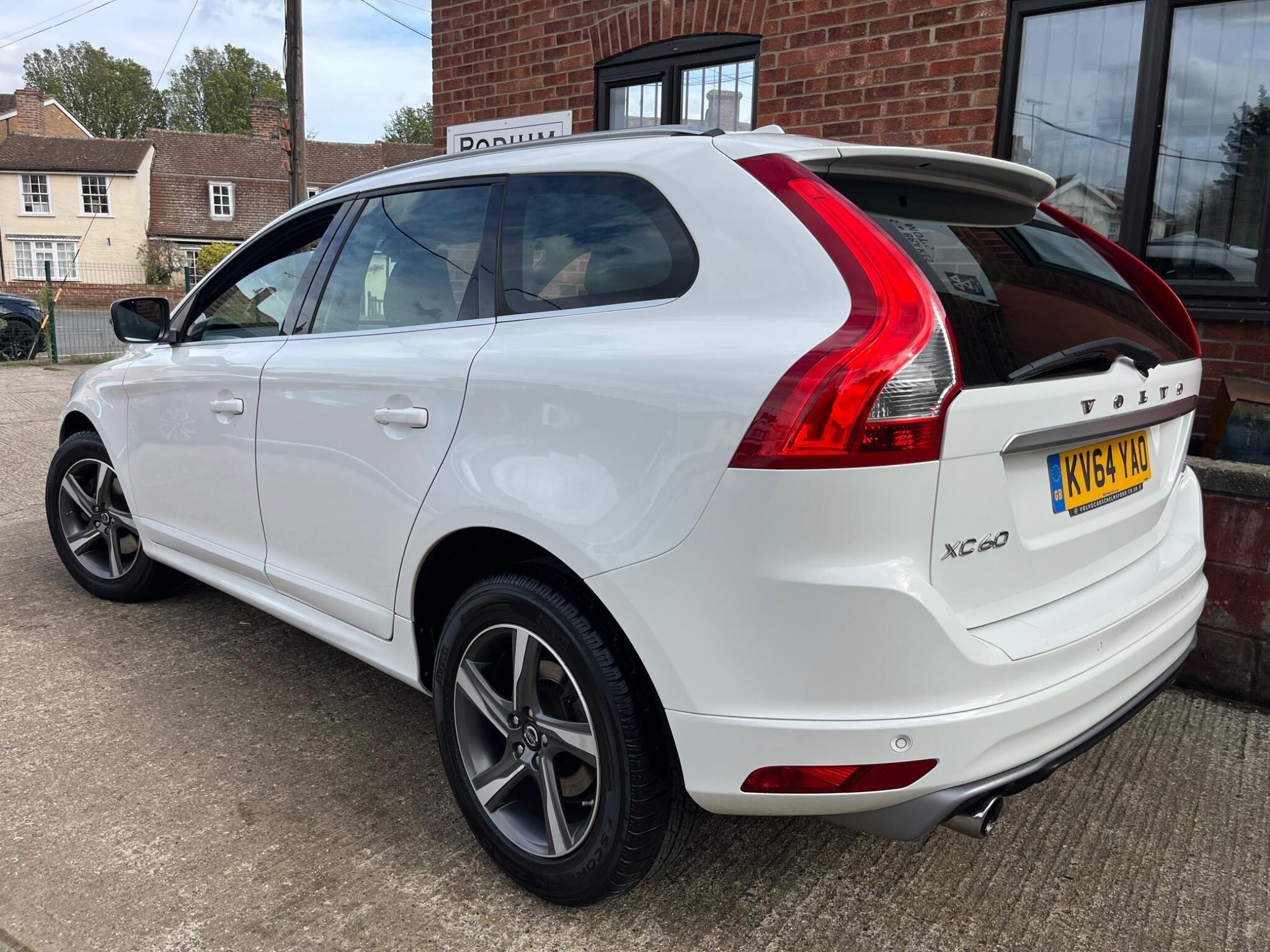 Volvo XC60 view 19