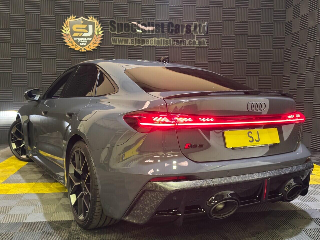 Audi RS5 view 35