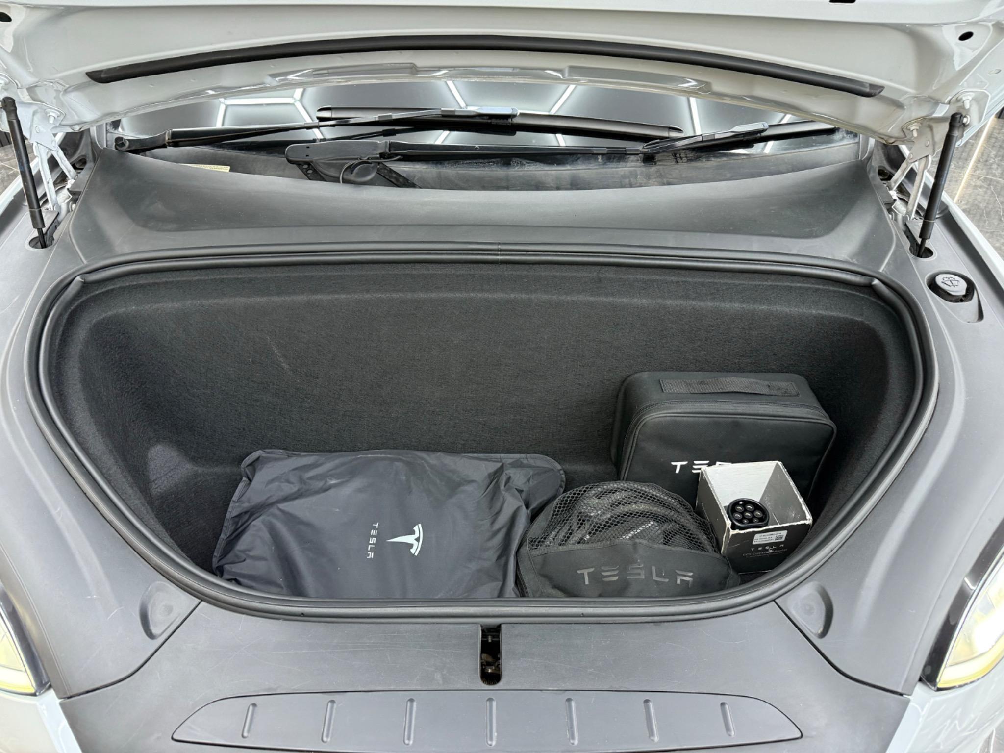 Tesla Model X view 48