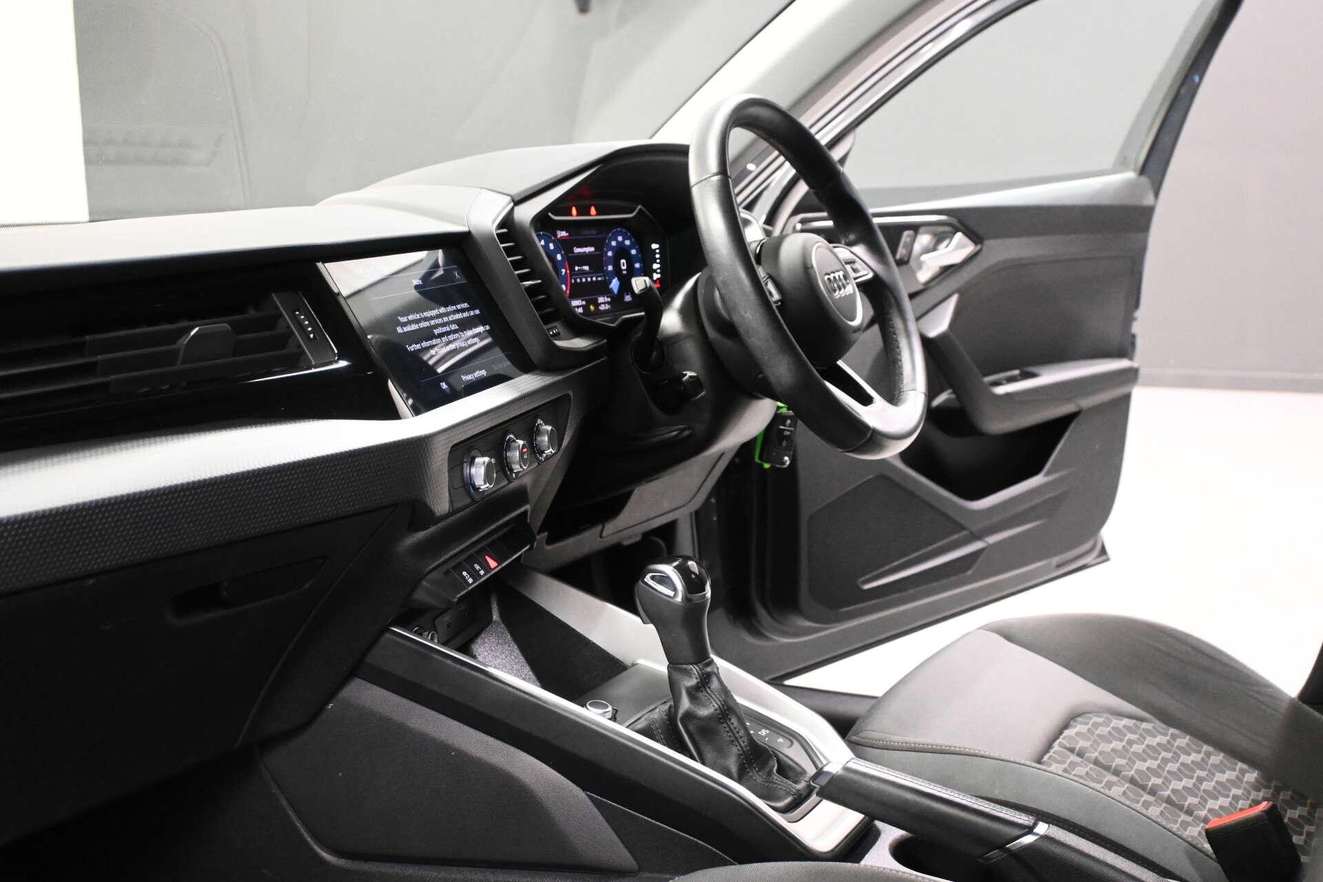 Audi A1 view 8