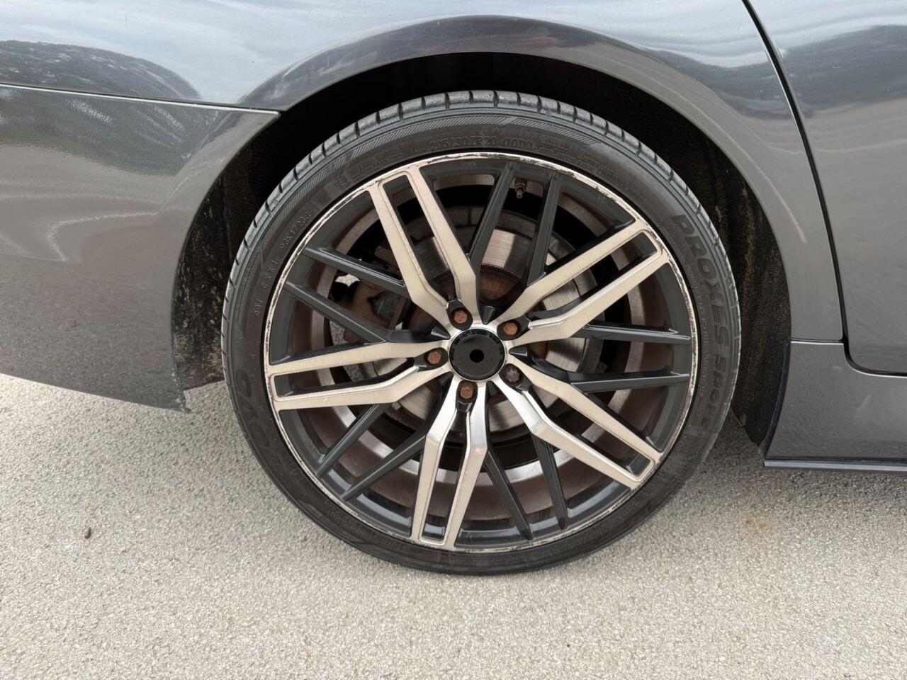 BMW 5 Series view 70