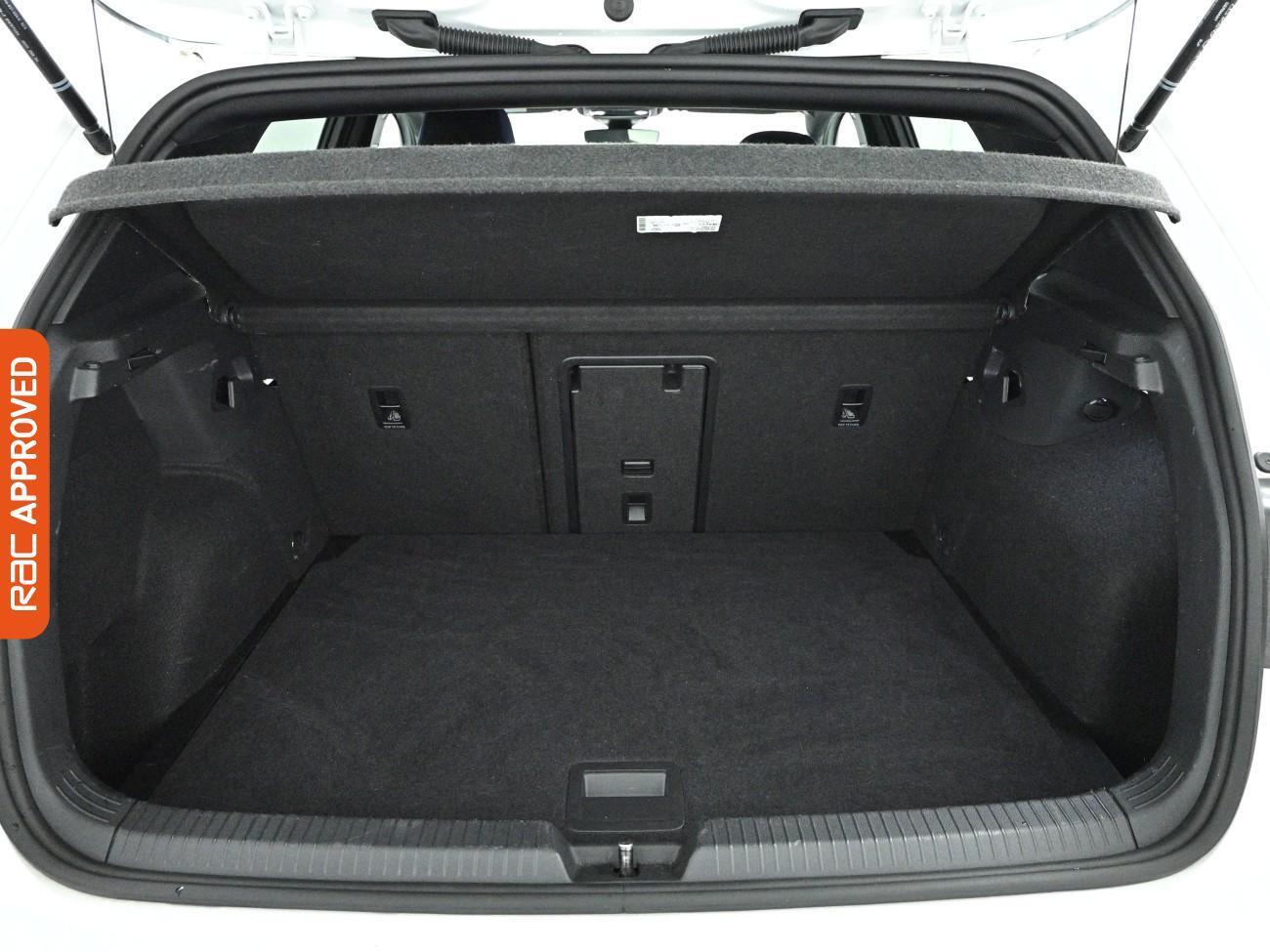 Volkswagen Golf view 27