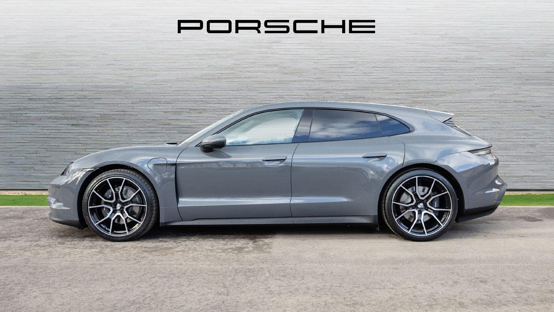 Porsche Taycan view 32