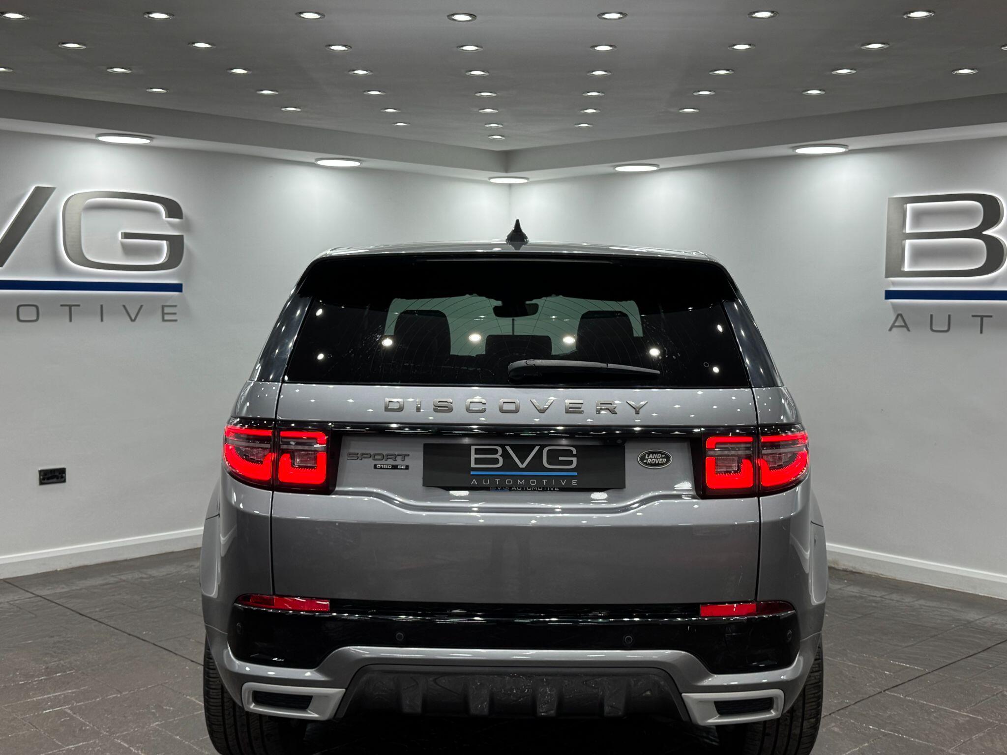Land Rover Discovery Sport view 18
