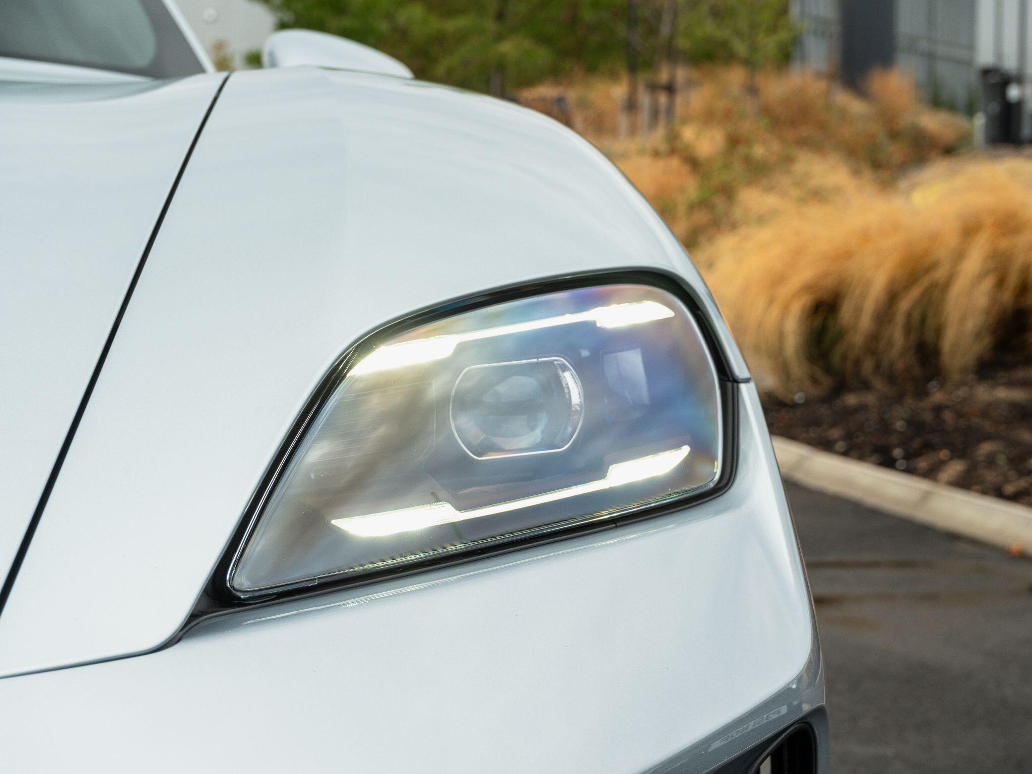 Porsche Taycan view 8