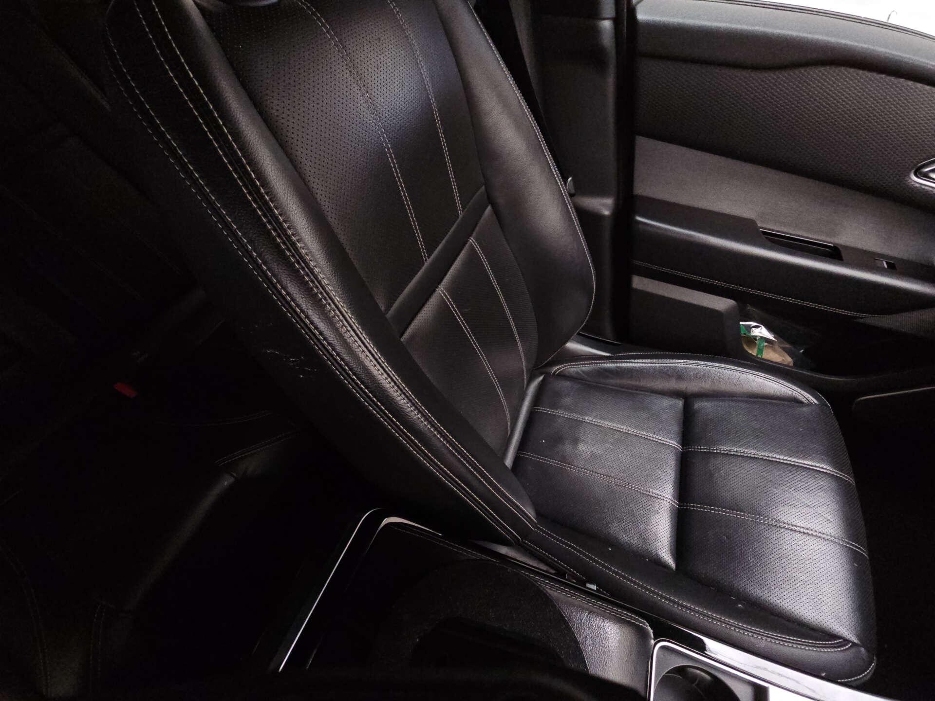 Land Rover Range Rover Velar view 10