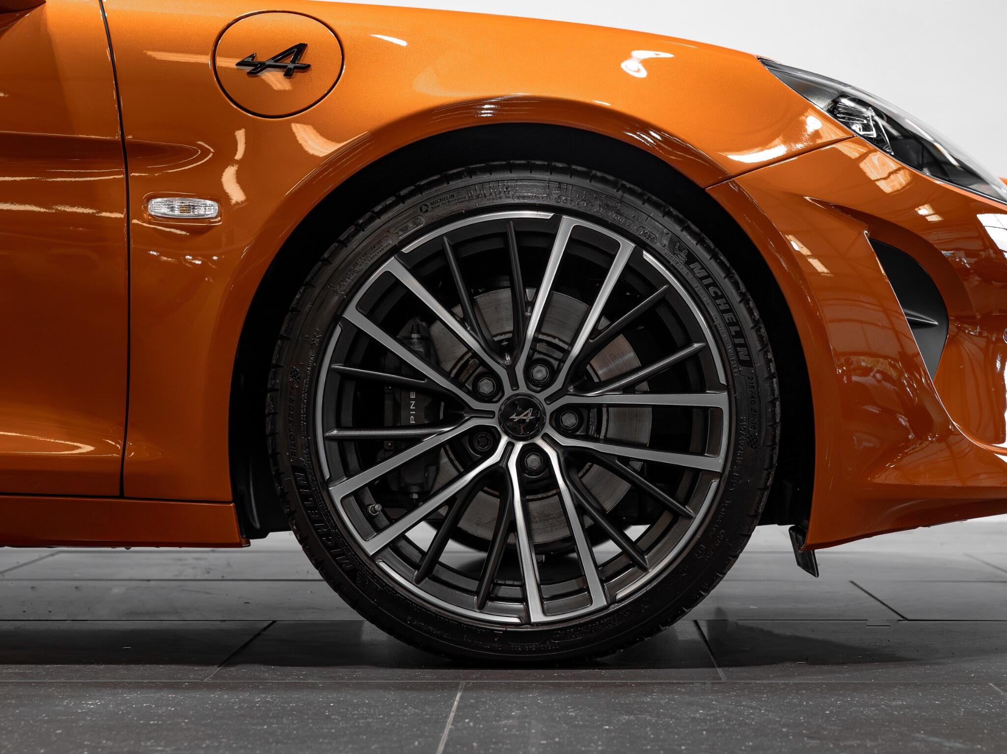 Alpine A110 view 4