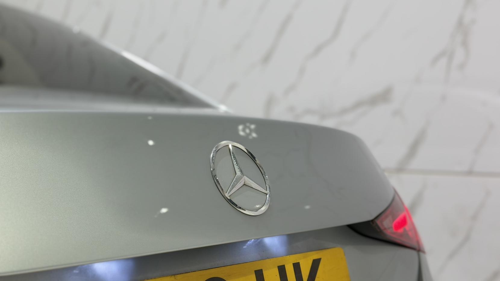 Mercedes-Benz C-Class view 35