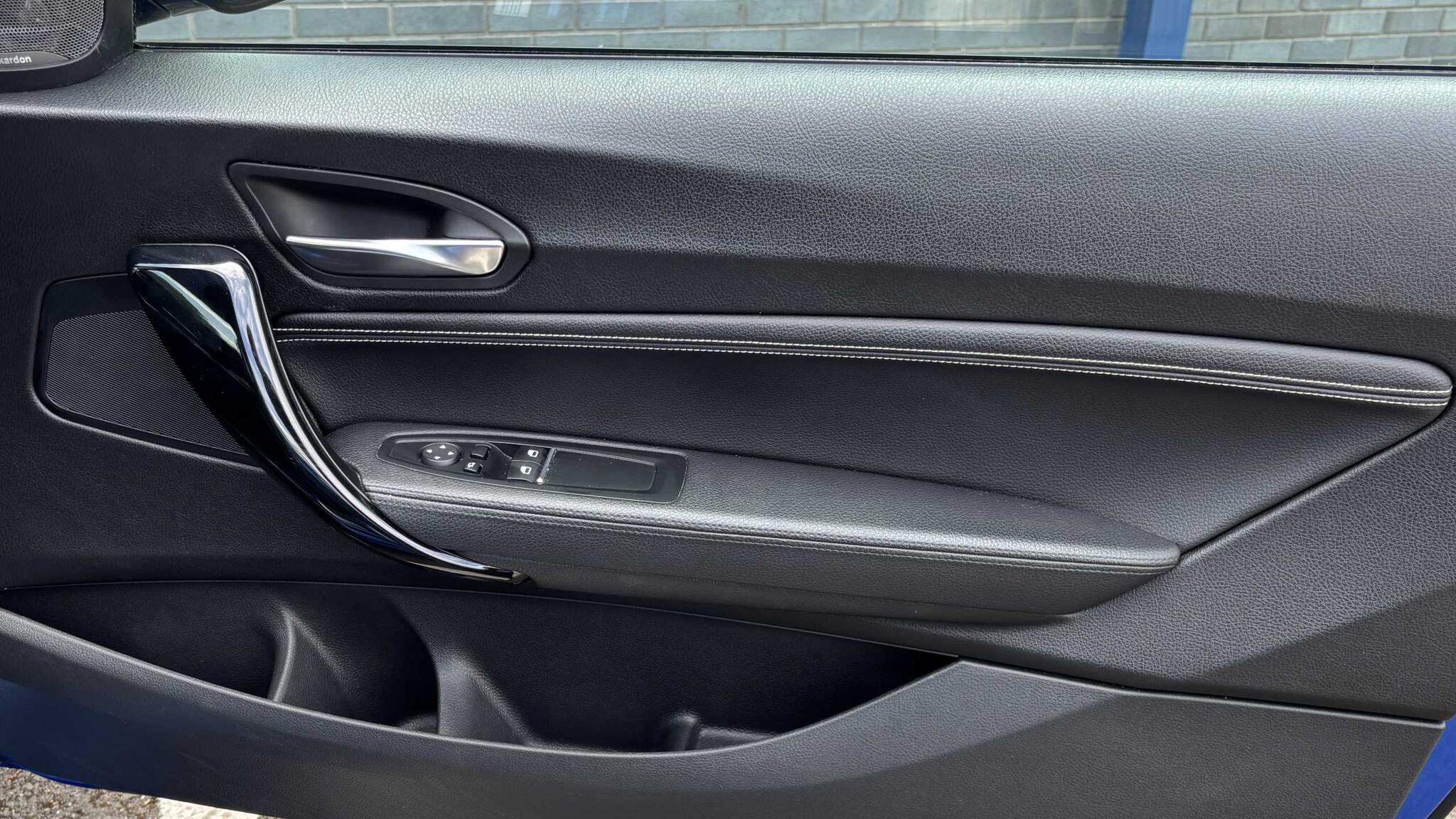 BMW 2 Series view 10