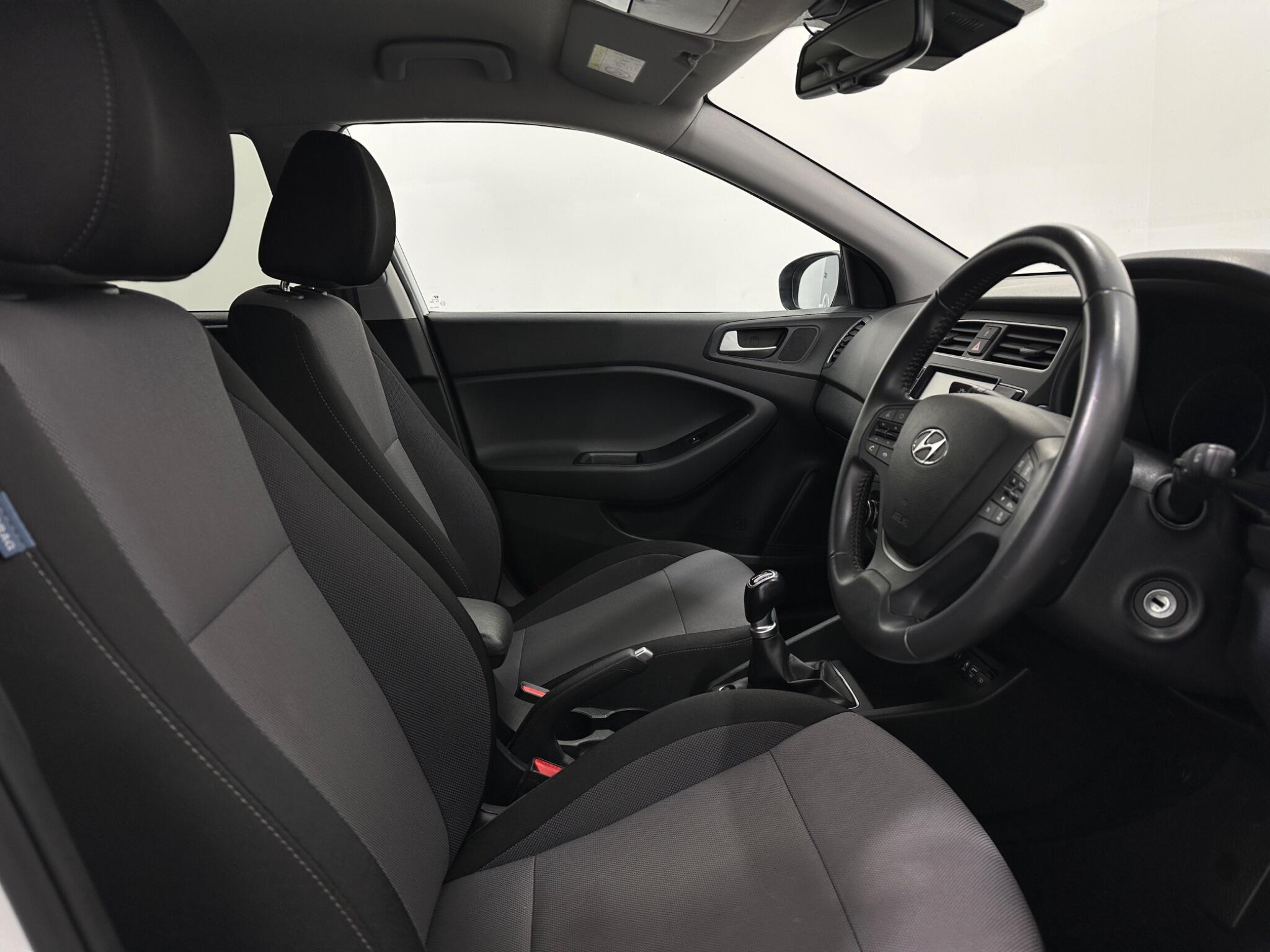 Hyundai I20 view 31