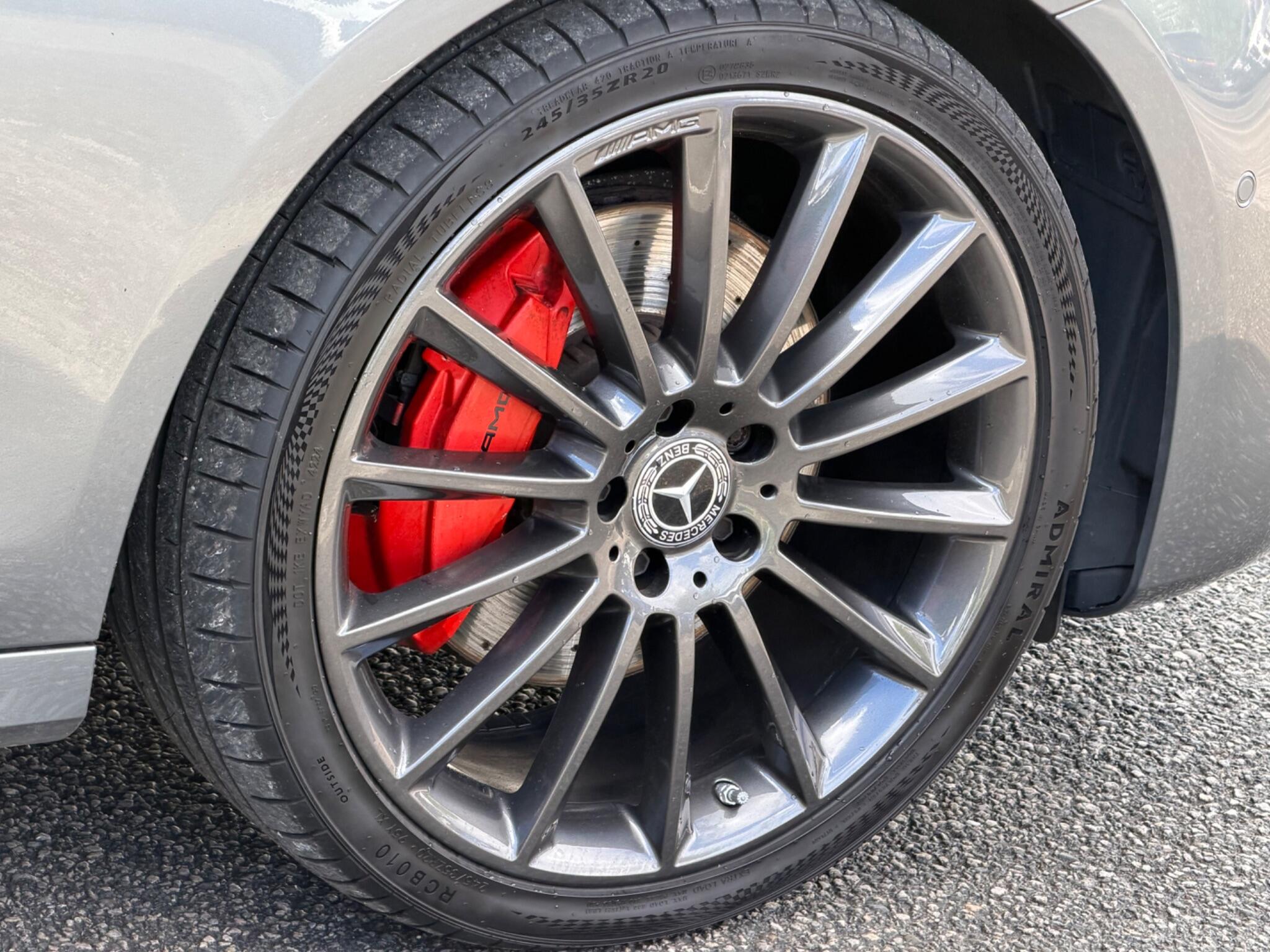 Mercedes-Benz E-Class view 53