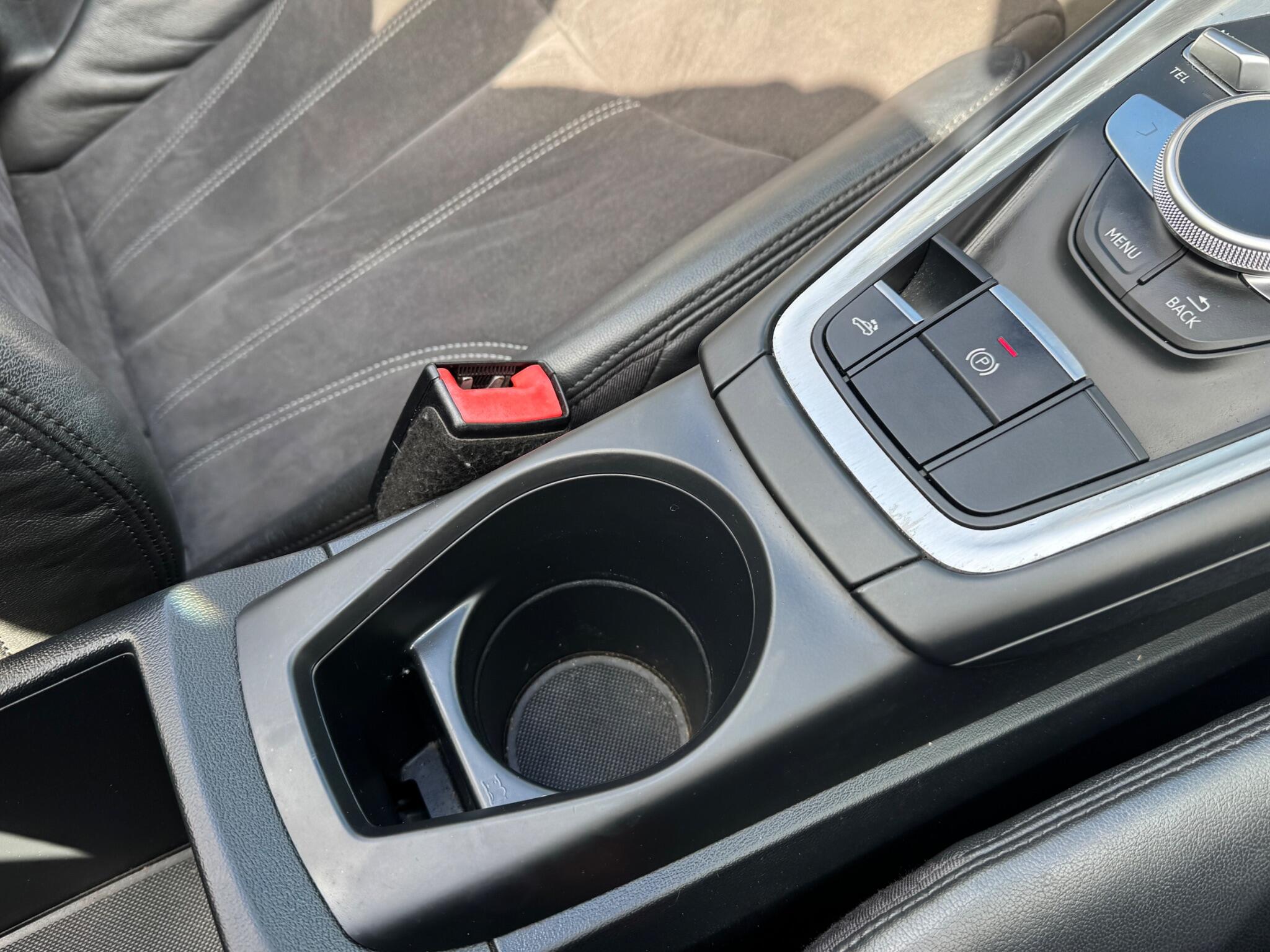 Audi TT view 34