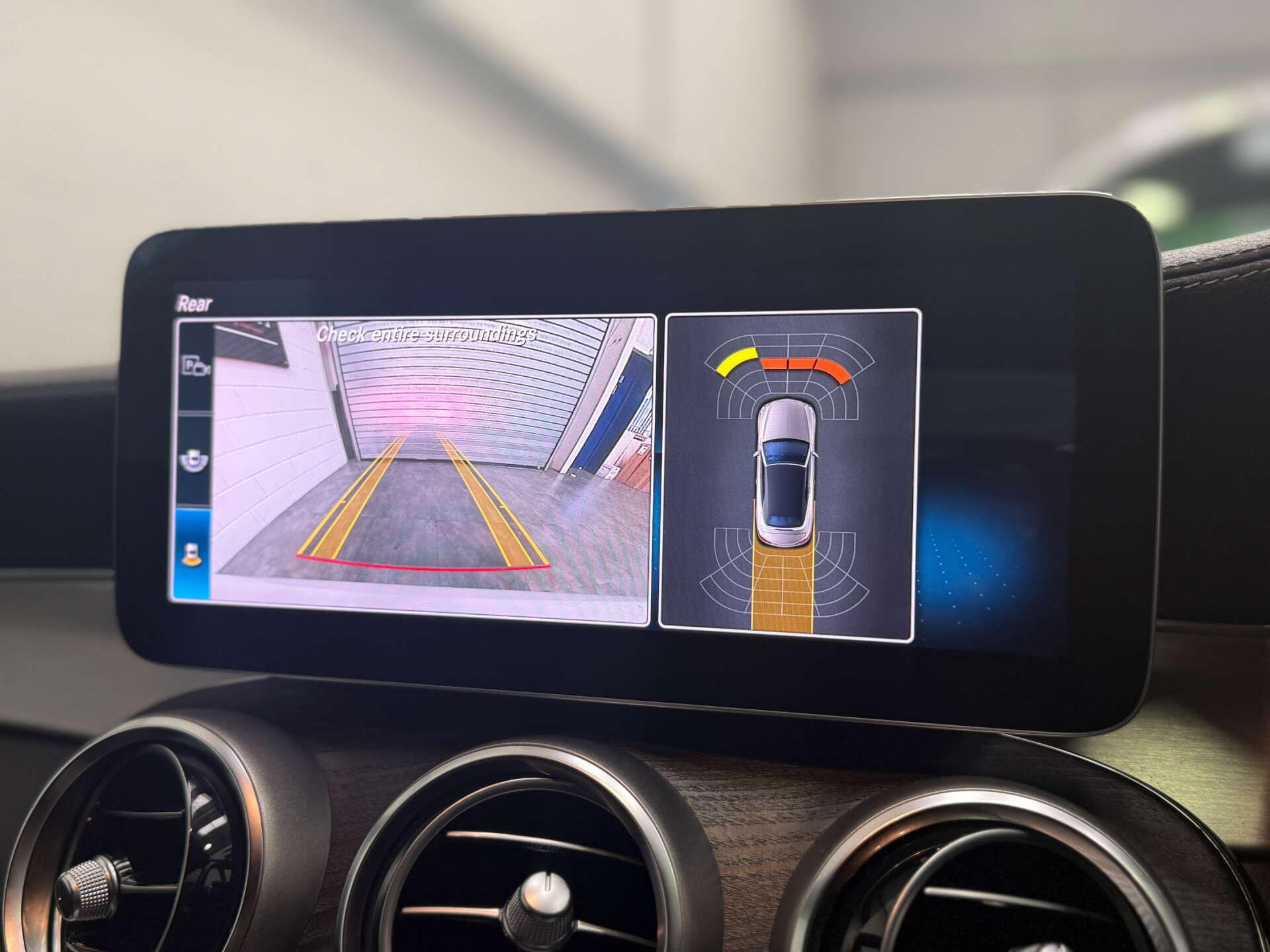 Mercedes-Benz C-Class view 27