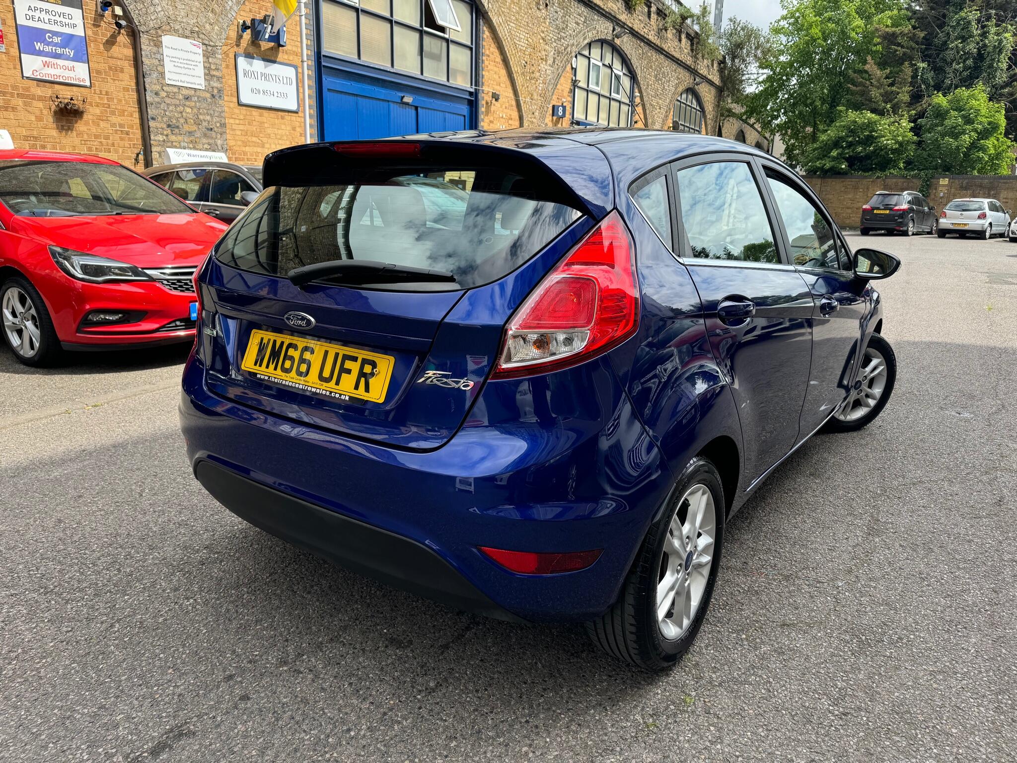 Ford Fiesta view 10