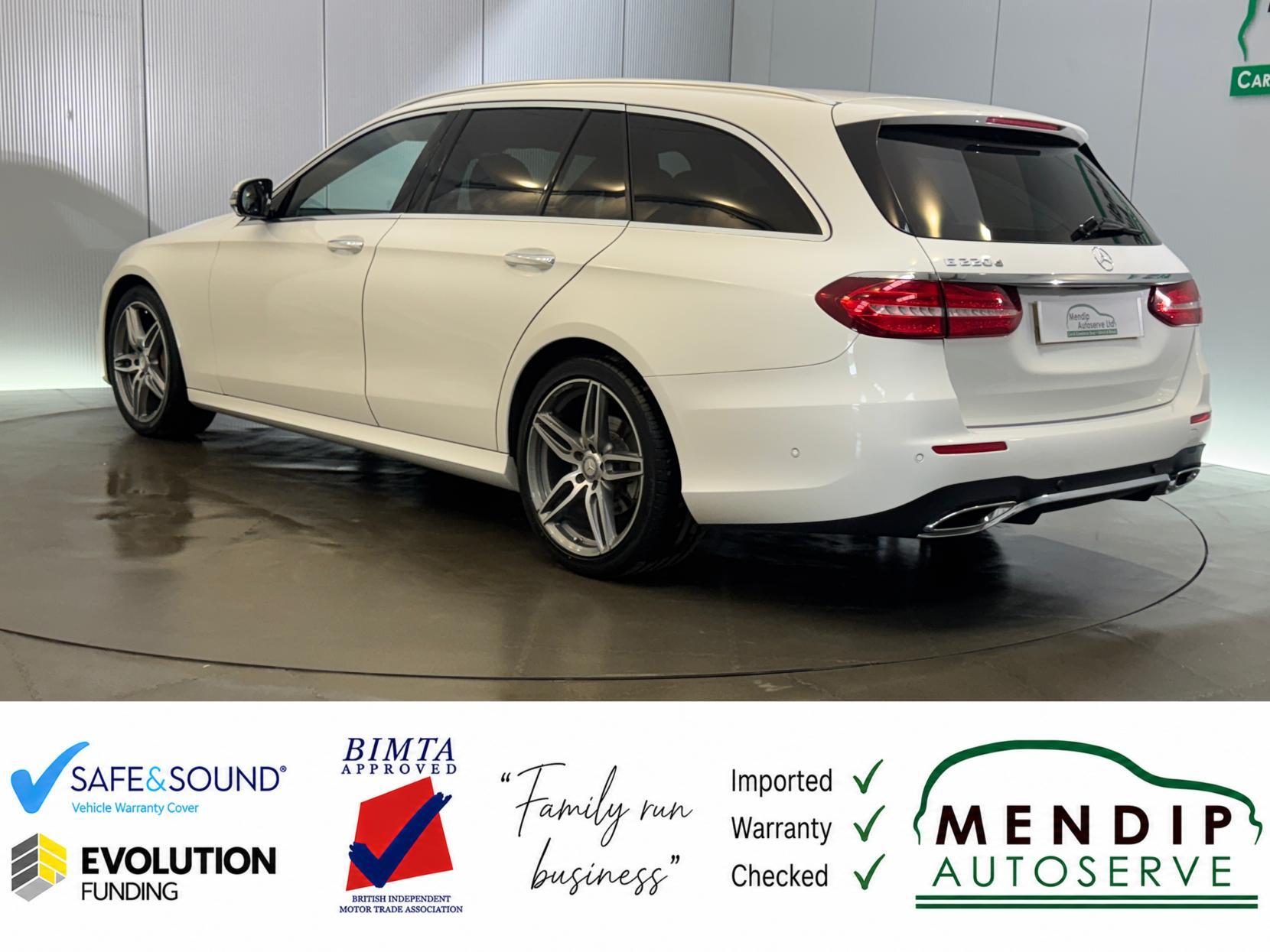 Mercedes-Benz E Class view 11