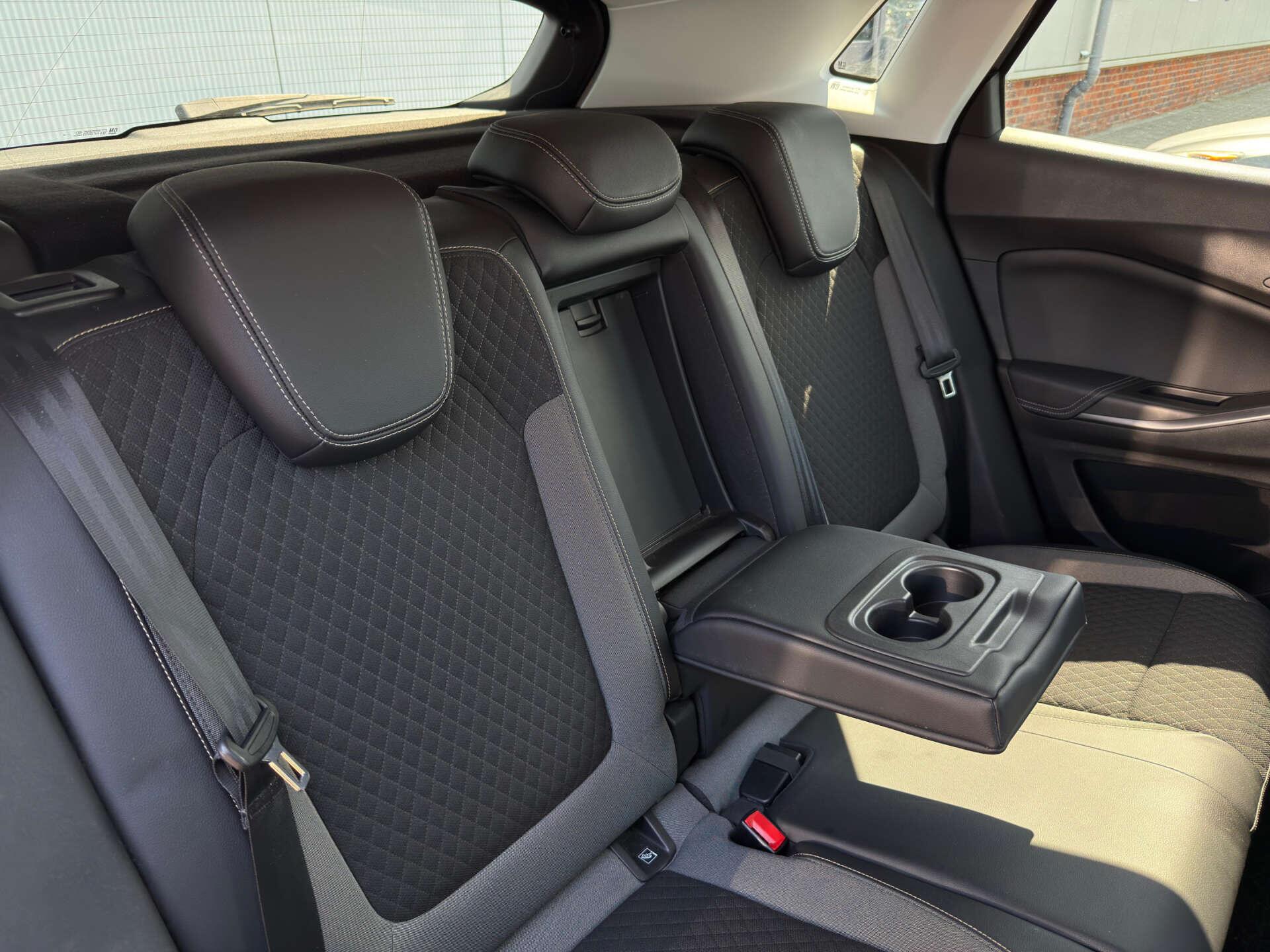 Vauxhall Grandland X view 14