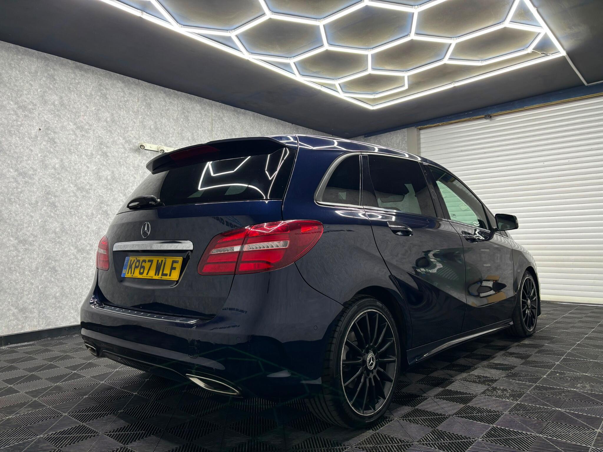 Mercedes-Benz B Class view 2