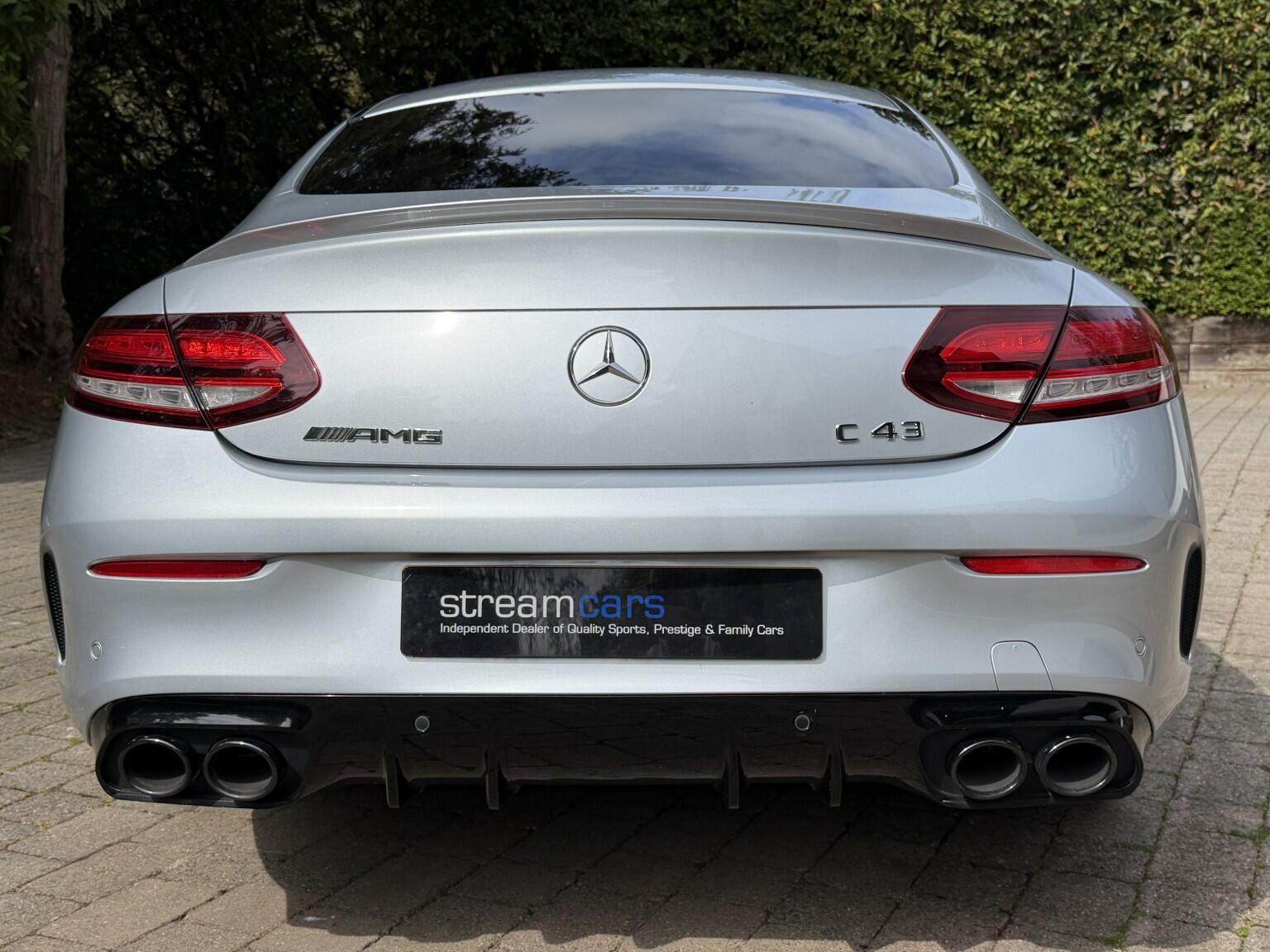 Mercedes-Benz C-Class view 6