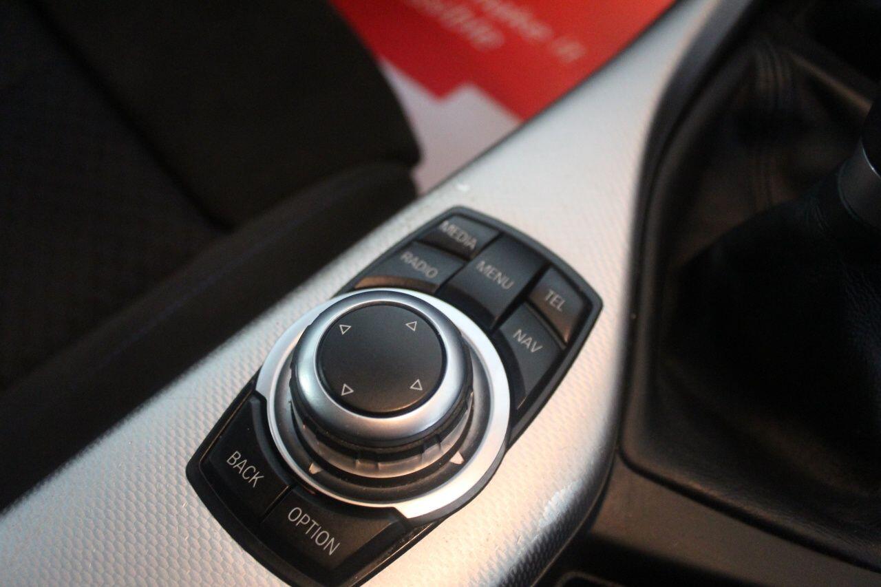 BMW 2 Series view 38