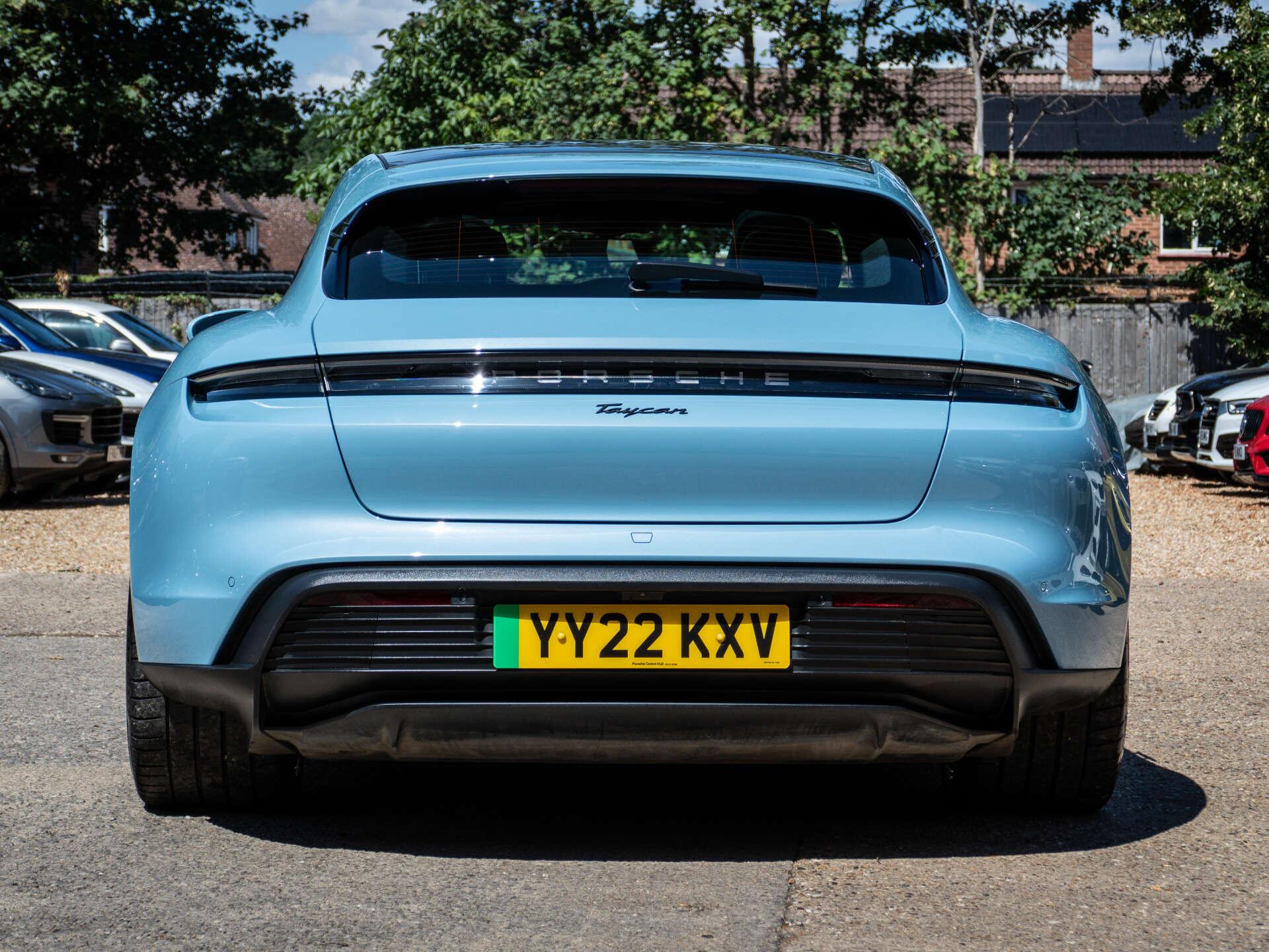 Porsche Taycan view 18