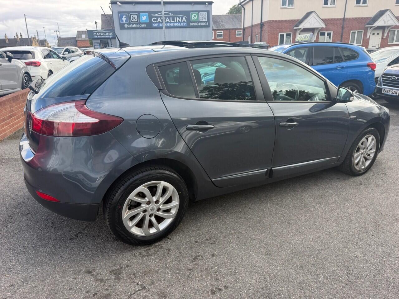 Renault Megane view 8