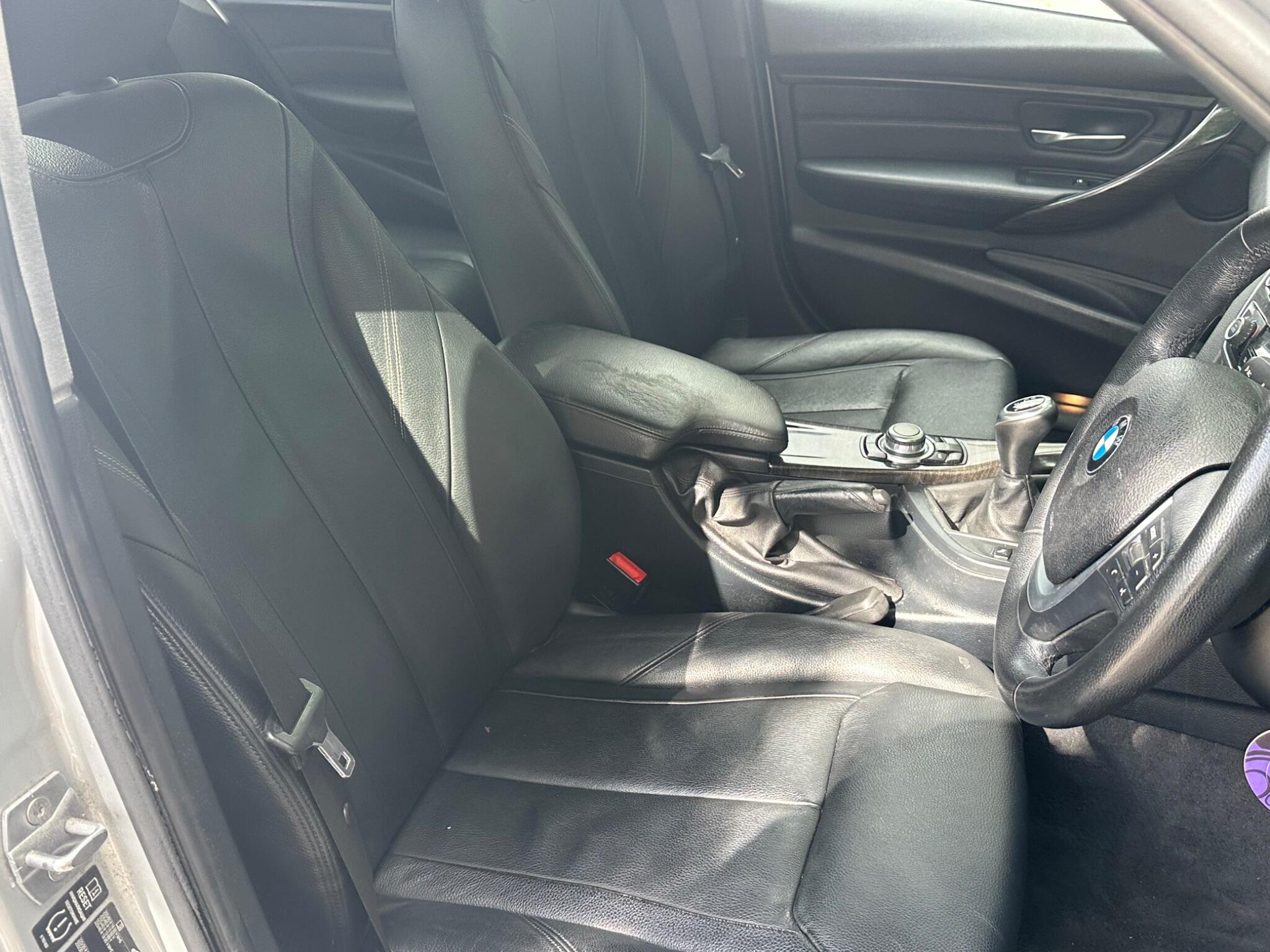 BMW 3 Series view 10