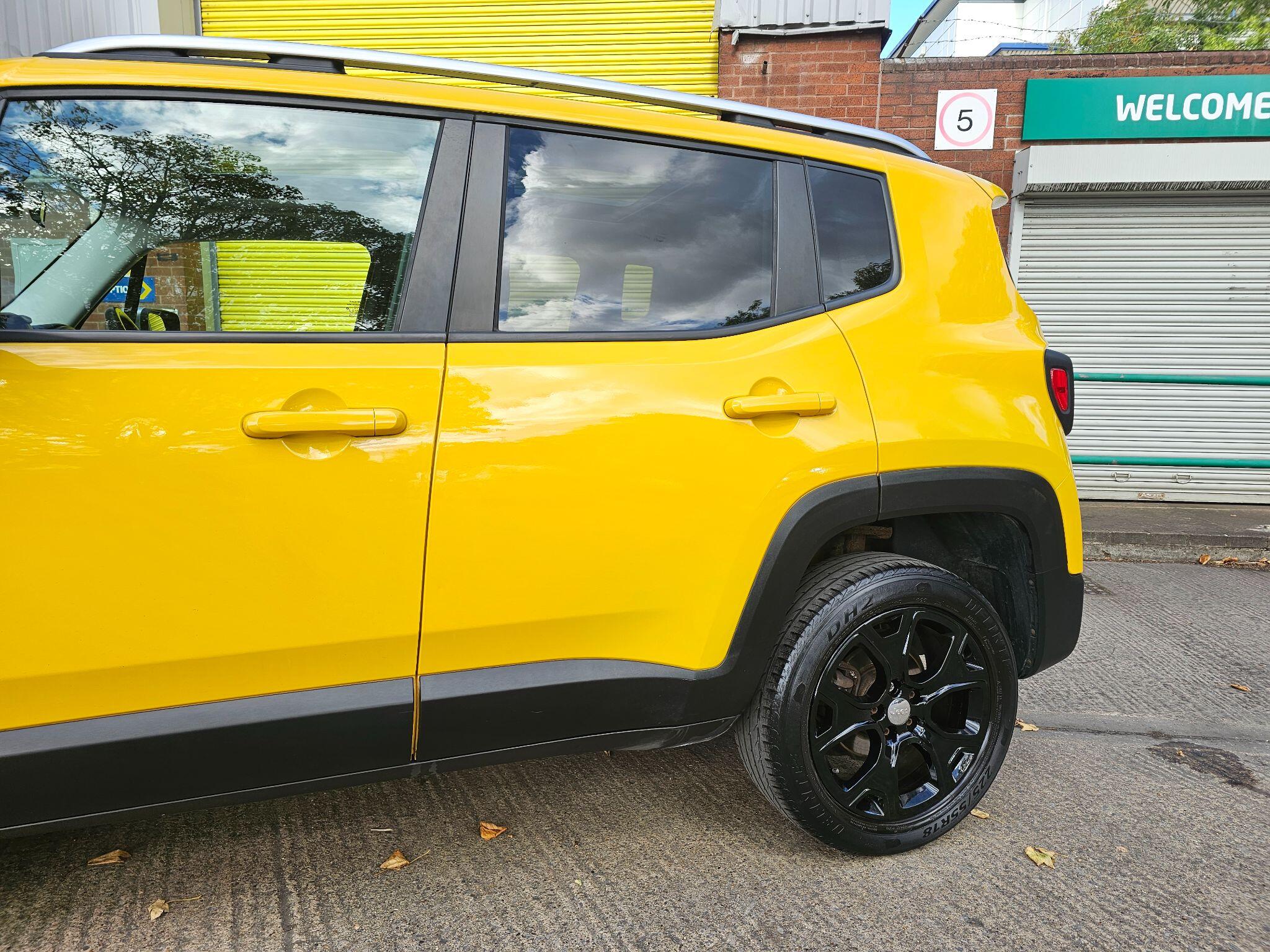 Jeep Renegade view 55