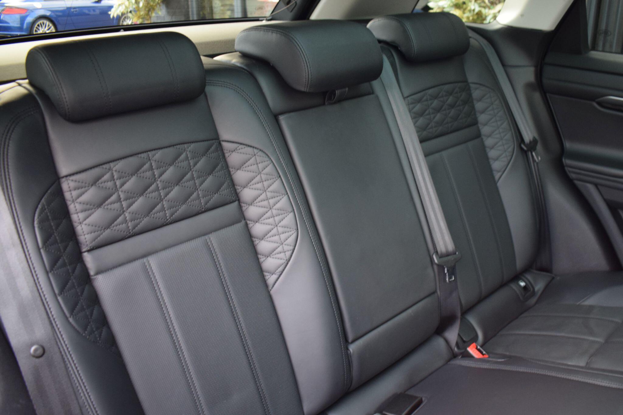 Land Rover Range Rover Evoque view 25