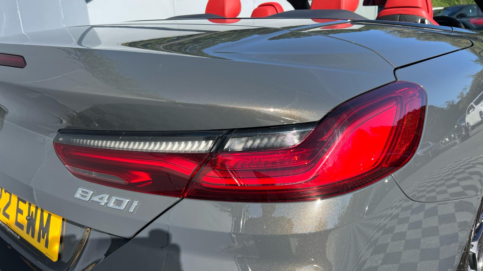 BMW 8 Series view 22