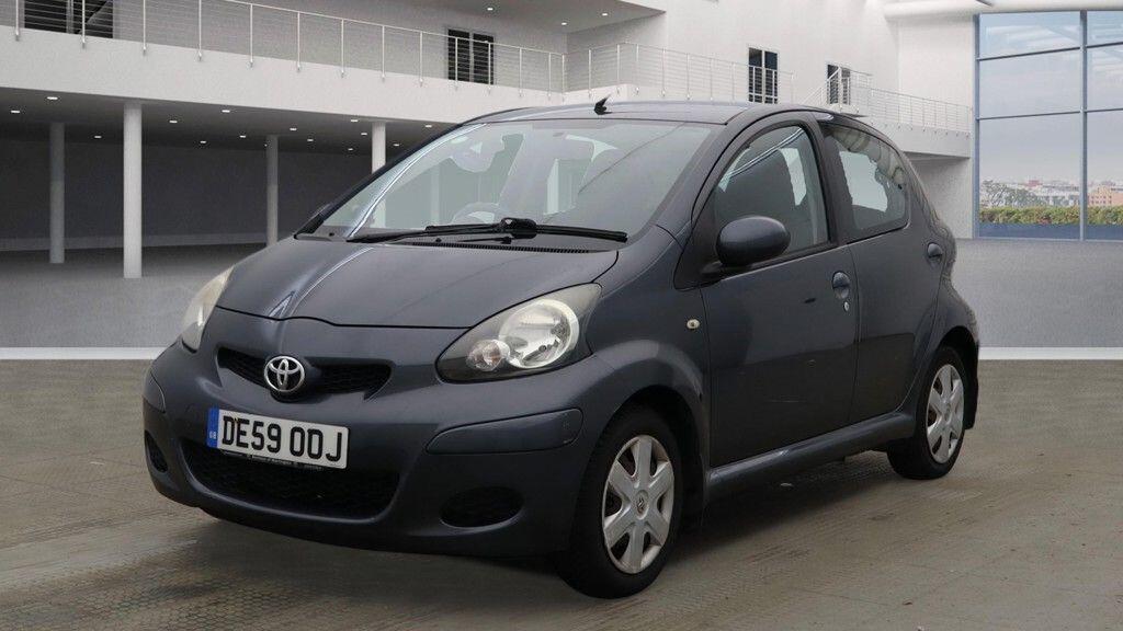 Toyota Aygo view 12