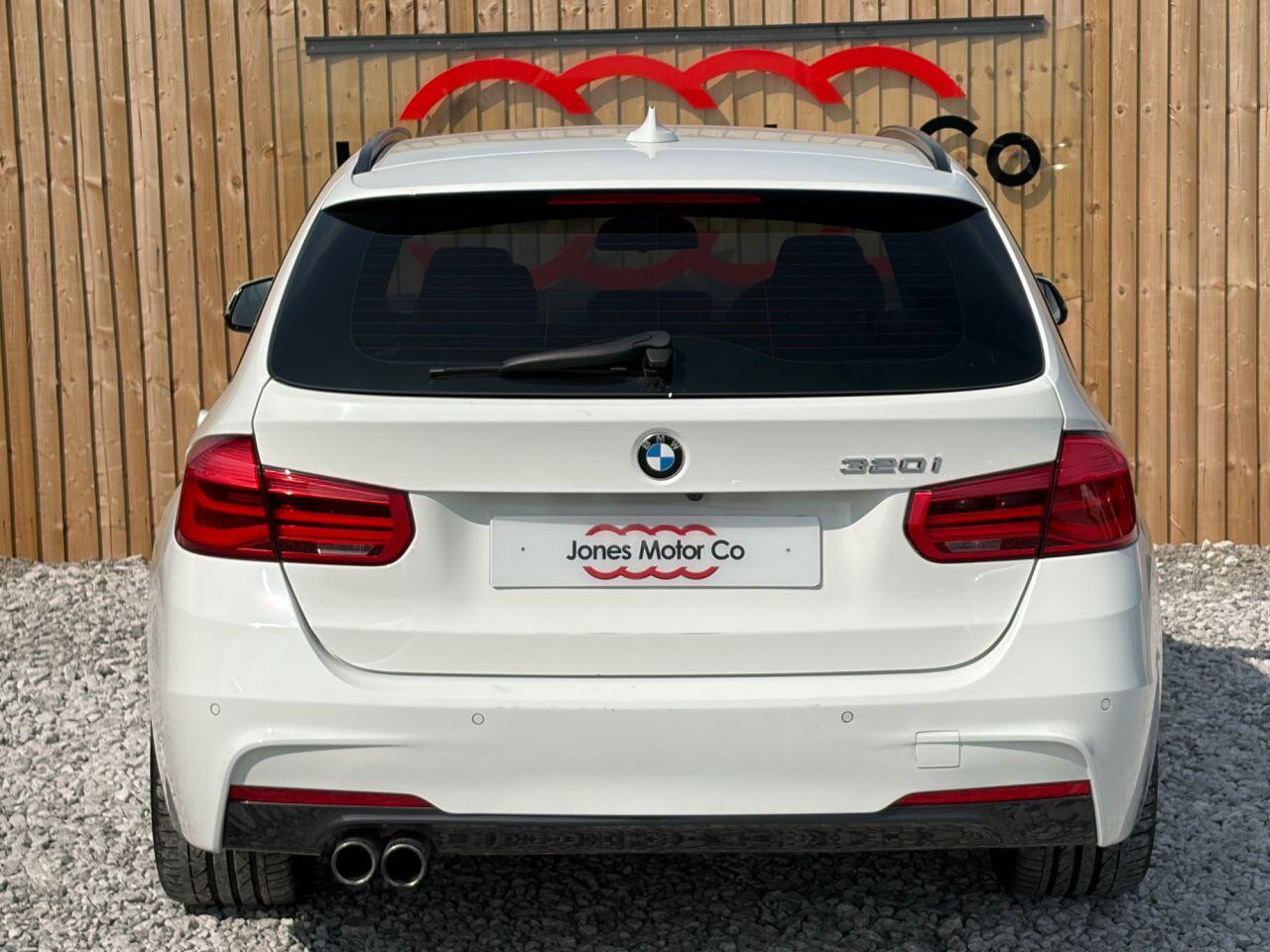 BMW 3 Series view 7