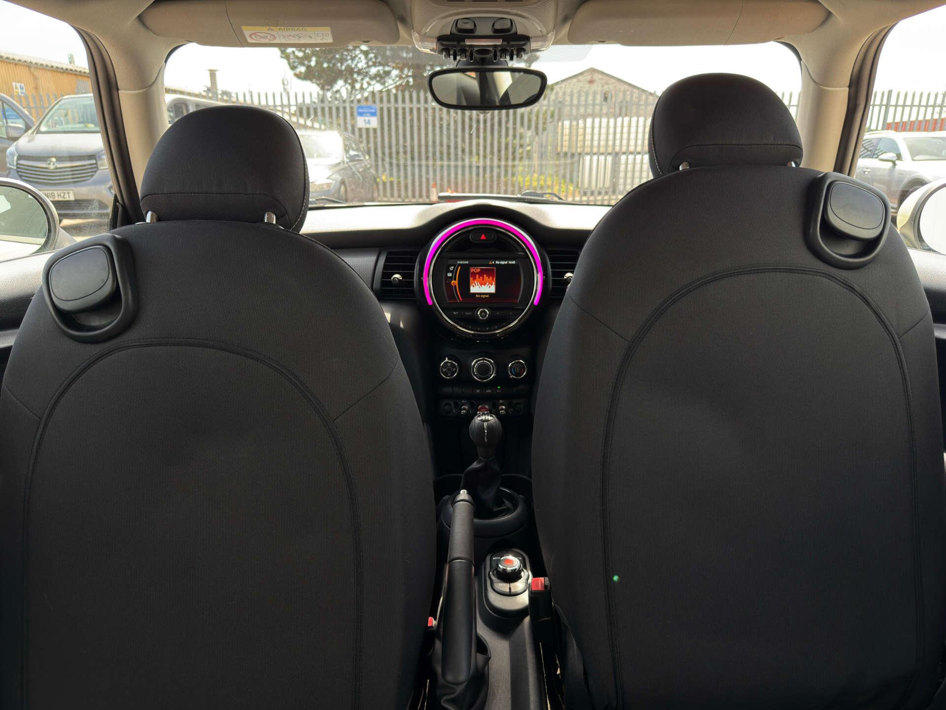 Mini Cooper view 44