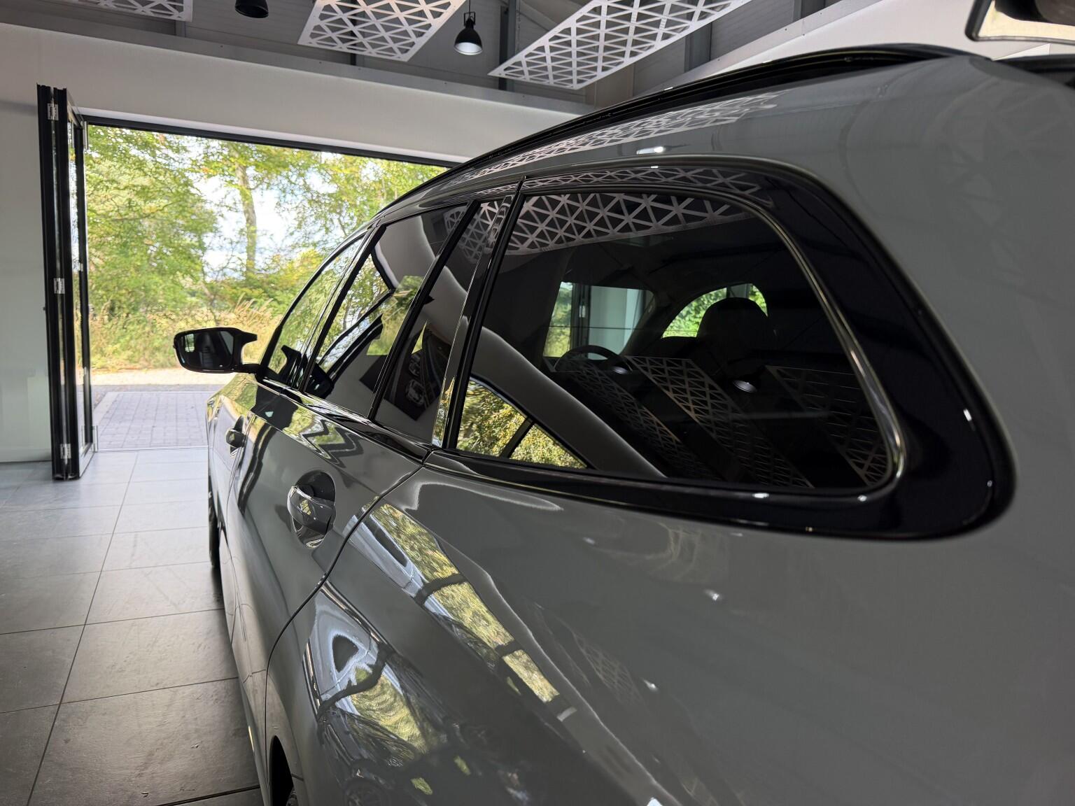 BMW 3 Series view 50